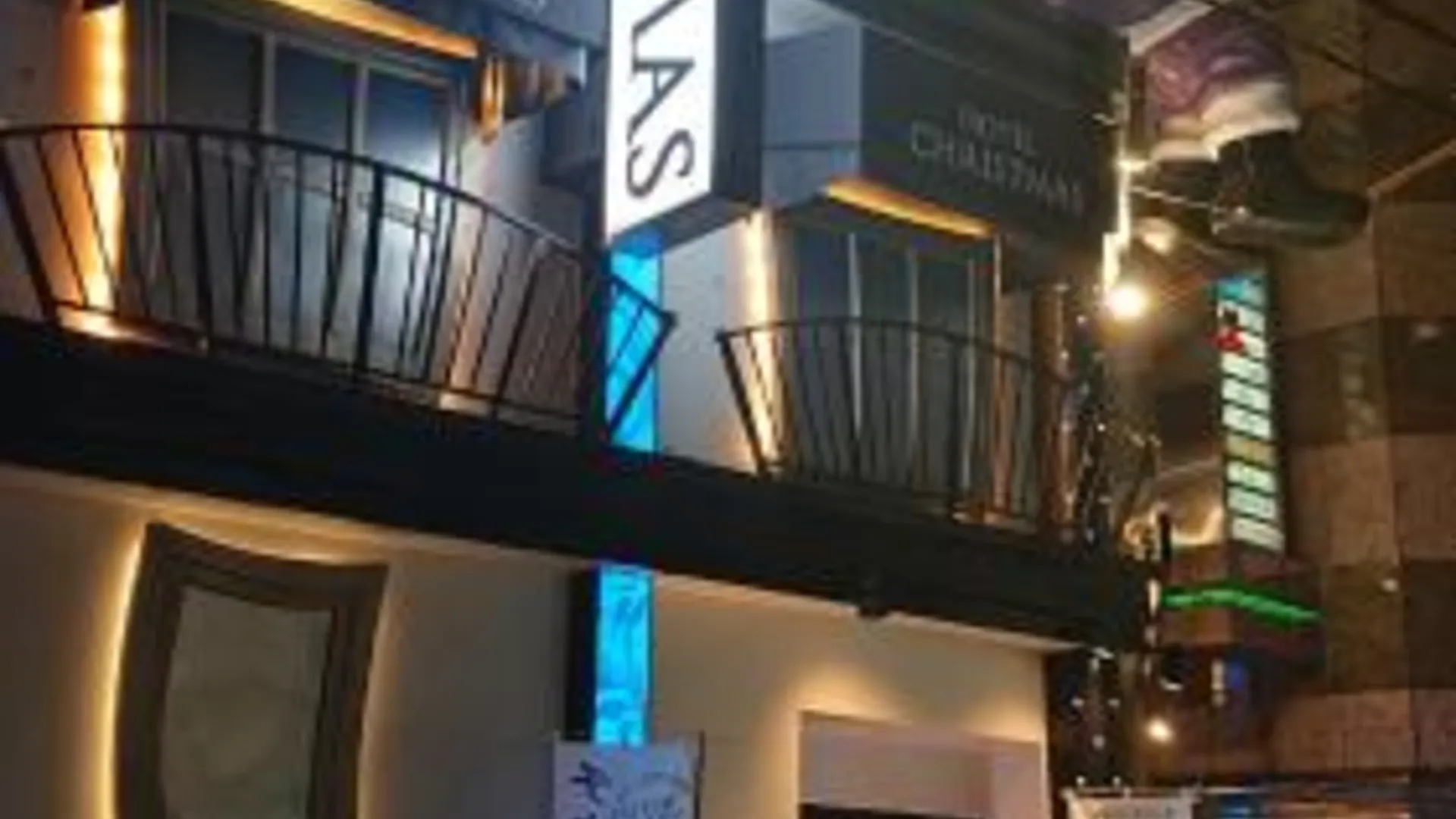 오사카 ホテル リトルチャペルクリスマス 梅田 2성급 호텔 수영장