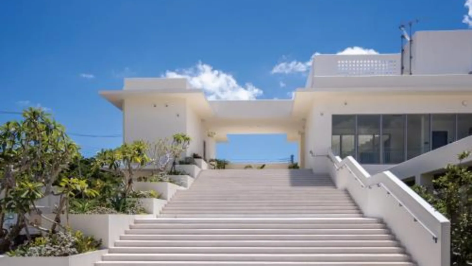 오키나와 본섬 Pool Villa Kouri Island by Coldio Smart Resort 4성급 게스트하우스 레스토랑