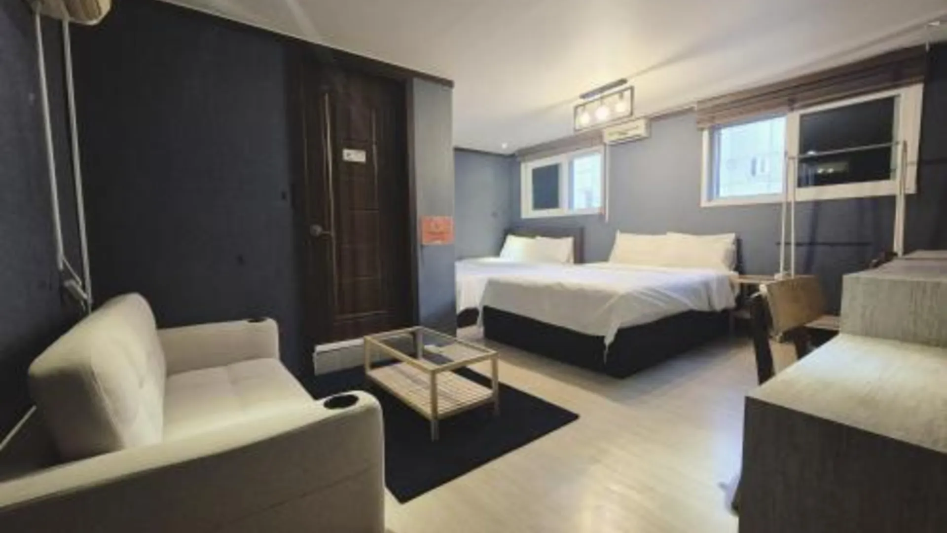 서울 언온 호스텔 성수·건대 호텔 수영장