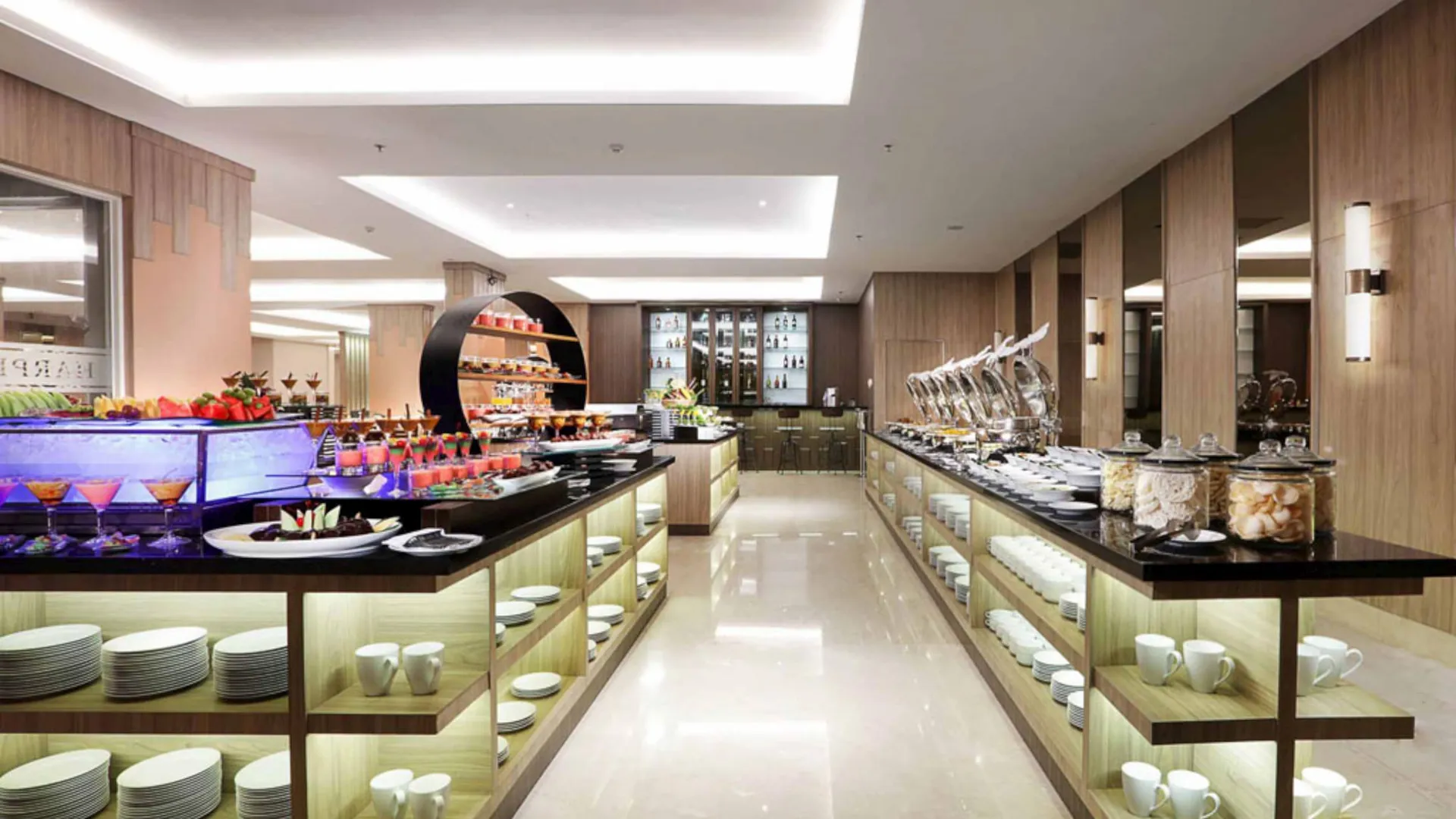 마카사르 하퍼 페린티스 바이 애스턴 4성급 호텔 수영장