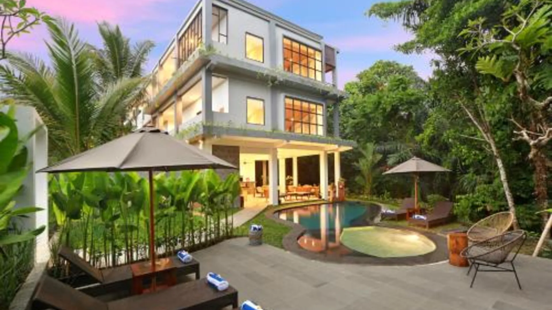 발리 더 나니 3성급 호텔 외관