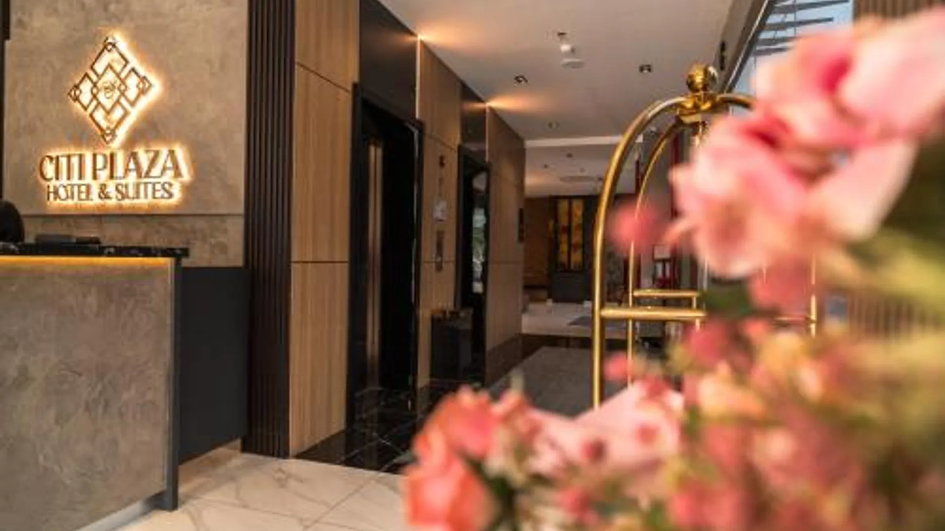 쿠알라테렝가누 DJ 시티 플라자 호텔 앤 스위트 호텔 객실