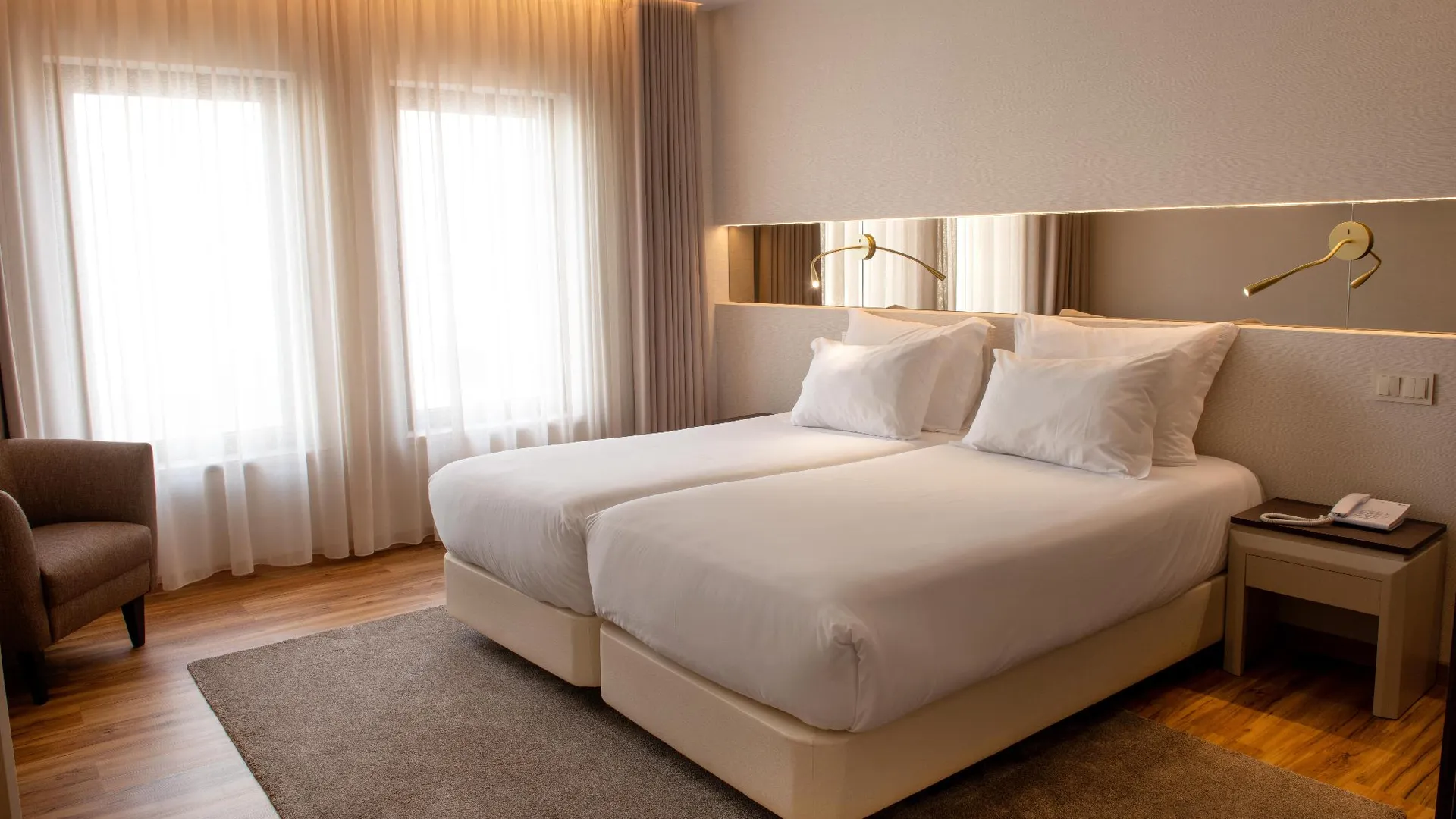 세투발 Hotel Cristal Setúbal 4성급 호텔 스위트룸