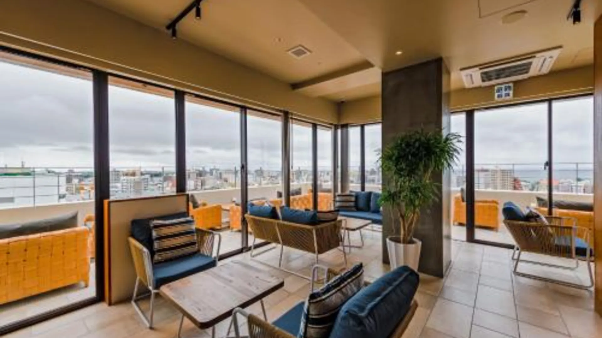 오키나와 본섬 프로스타일 테라스 나하 5성급 호텔 외관