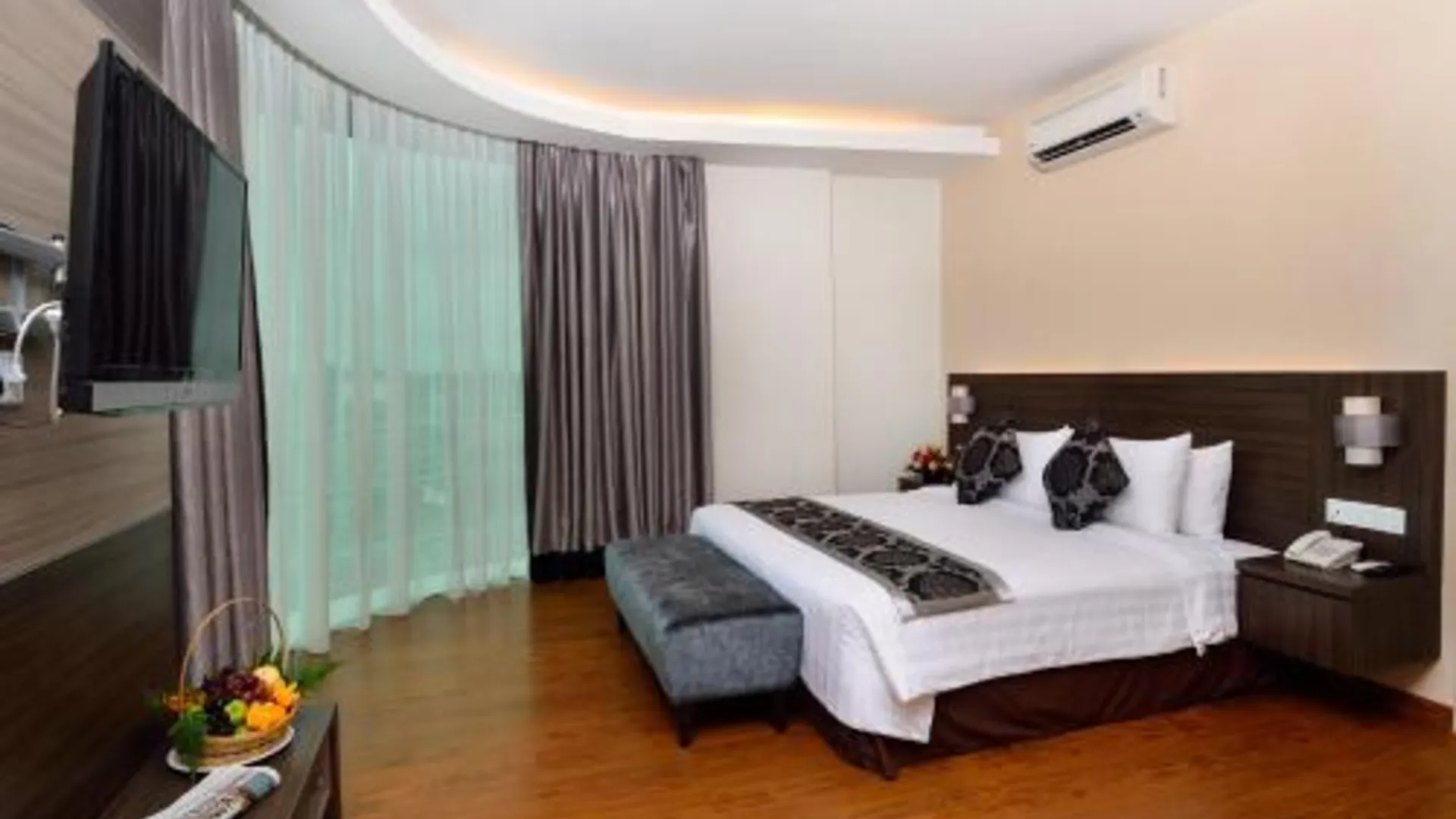 코타바루 홀리데이 빌라 호텔 앤 스위츠 코타 바루 4성급 호텔 전망