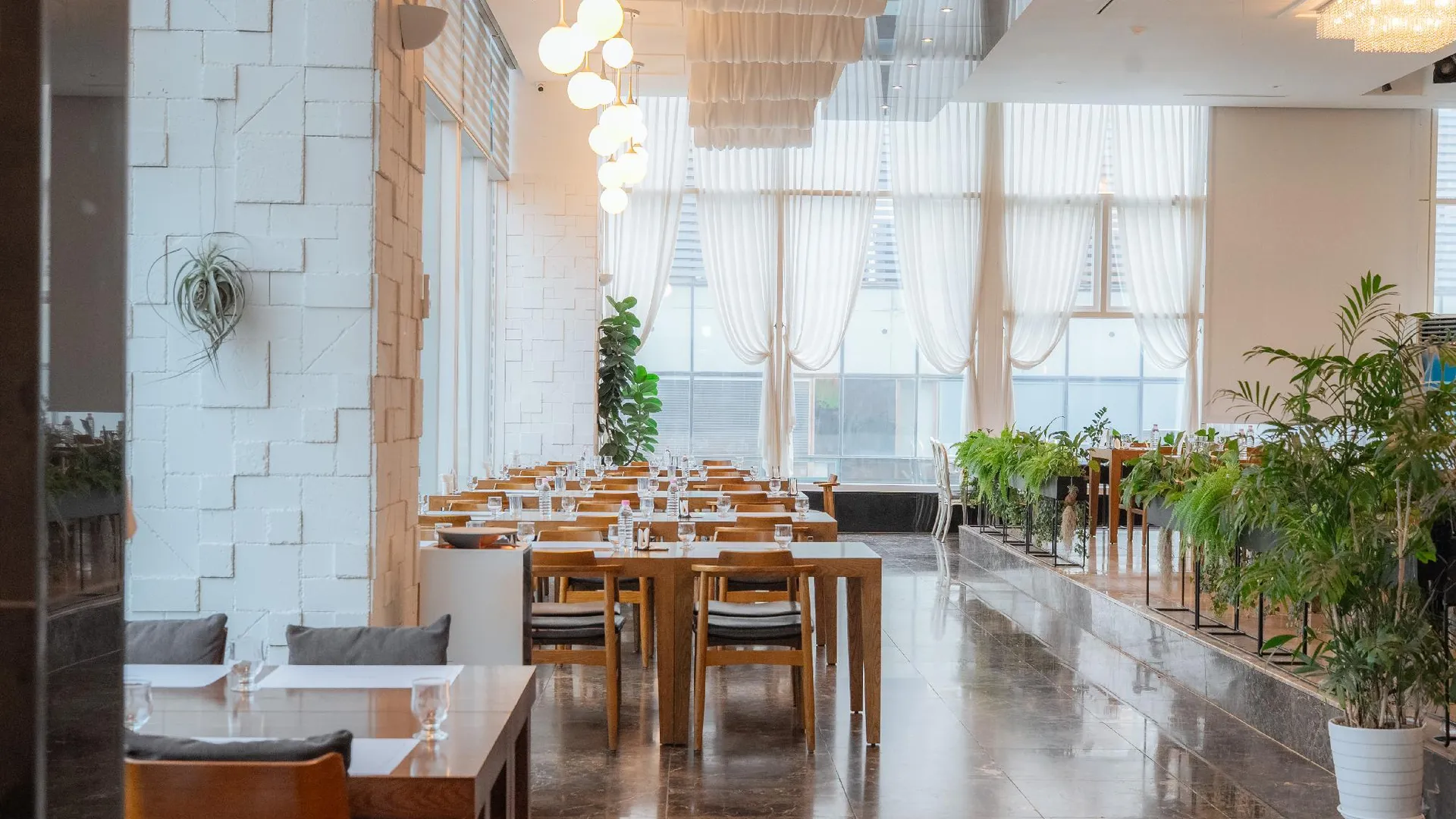 서울 레이크 호텔 3성급 호텔 레스토랑