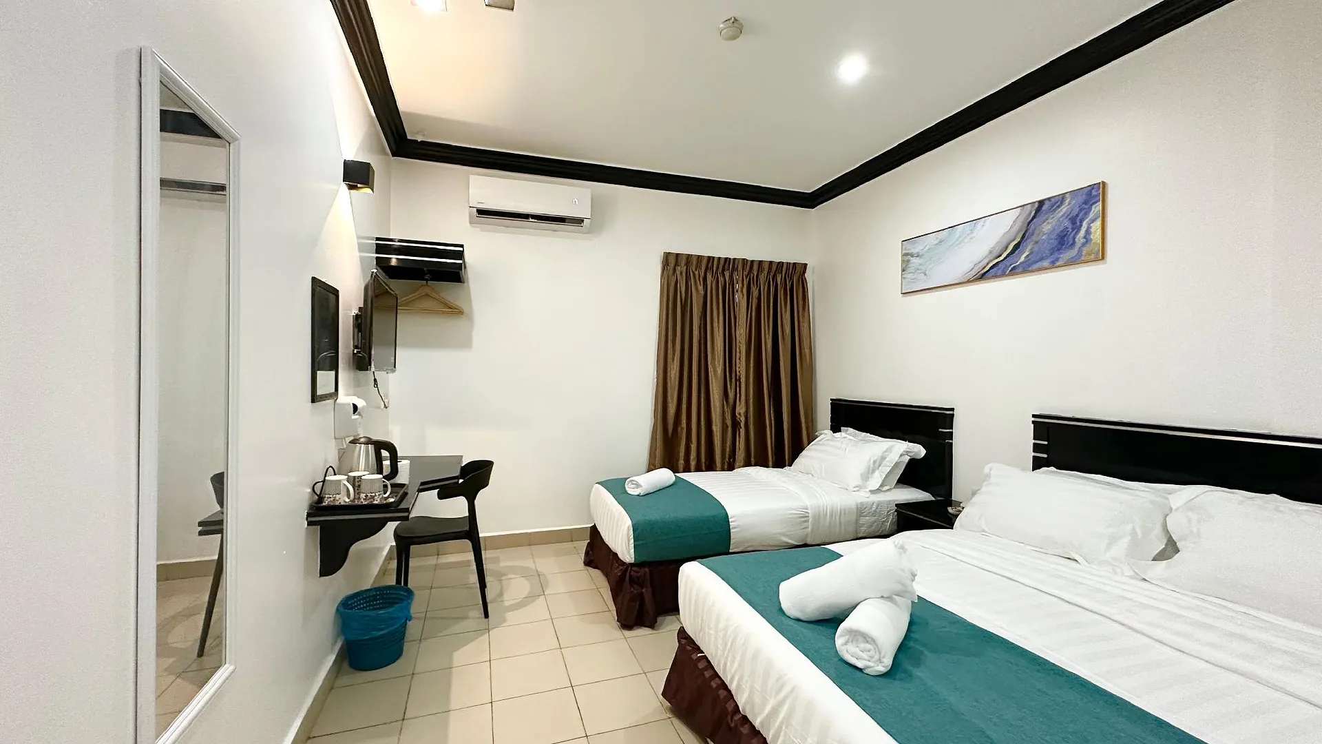 코타키나발루 호텔 투어리스트 시티 센터 바이 핫스팟 에센셜 1성급 호텔 객실