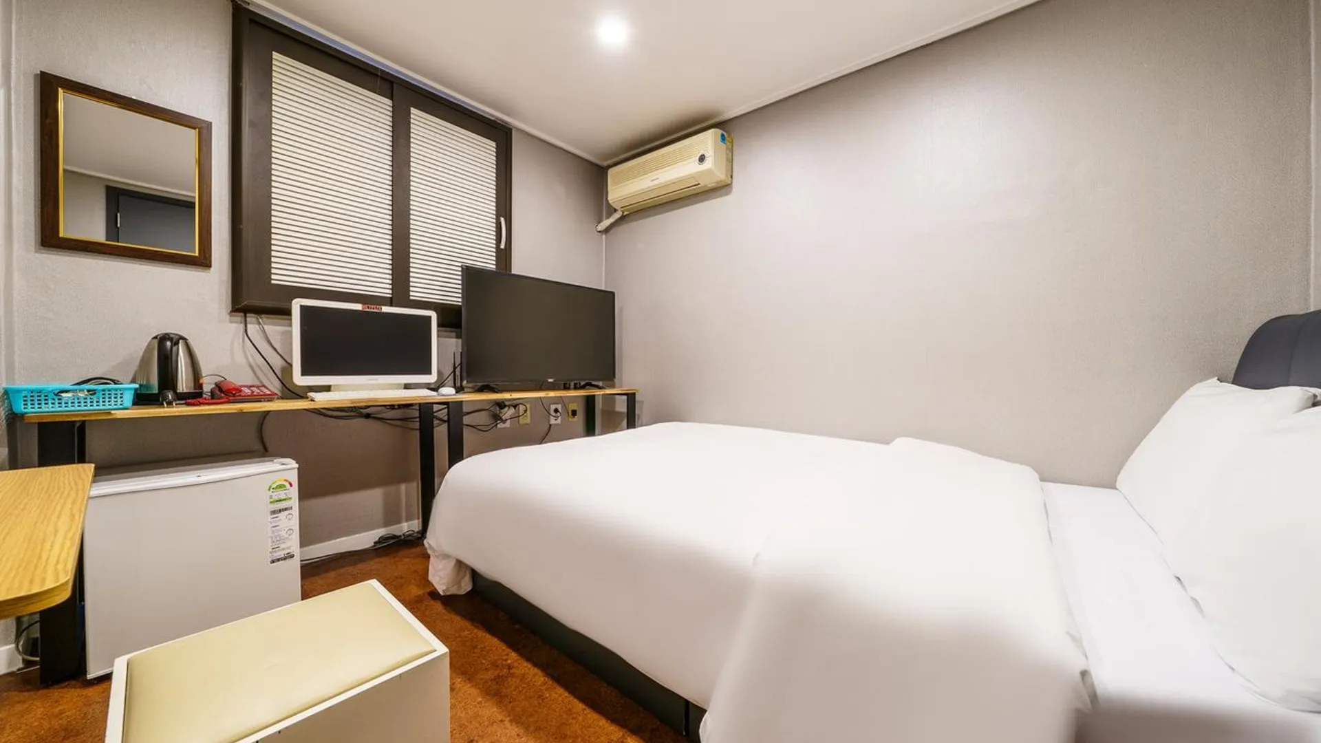 서울 강동 엠하임 명일역 1성급 호텔 스위트룸