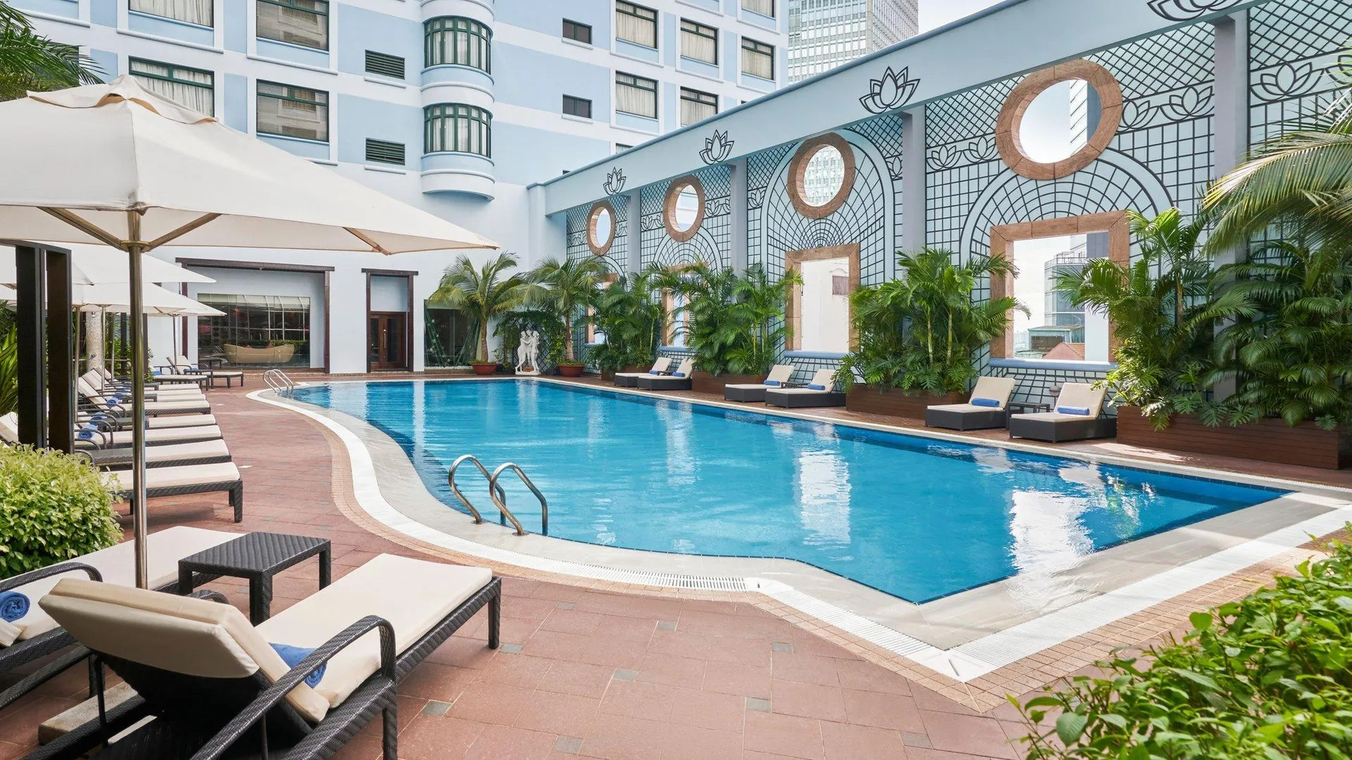 호치민 쉐라톤 사이공 그랜드 오페라 호텔 5성급 호텔 외관