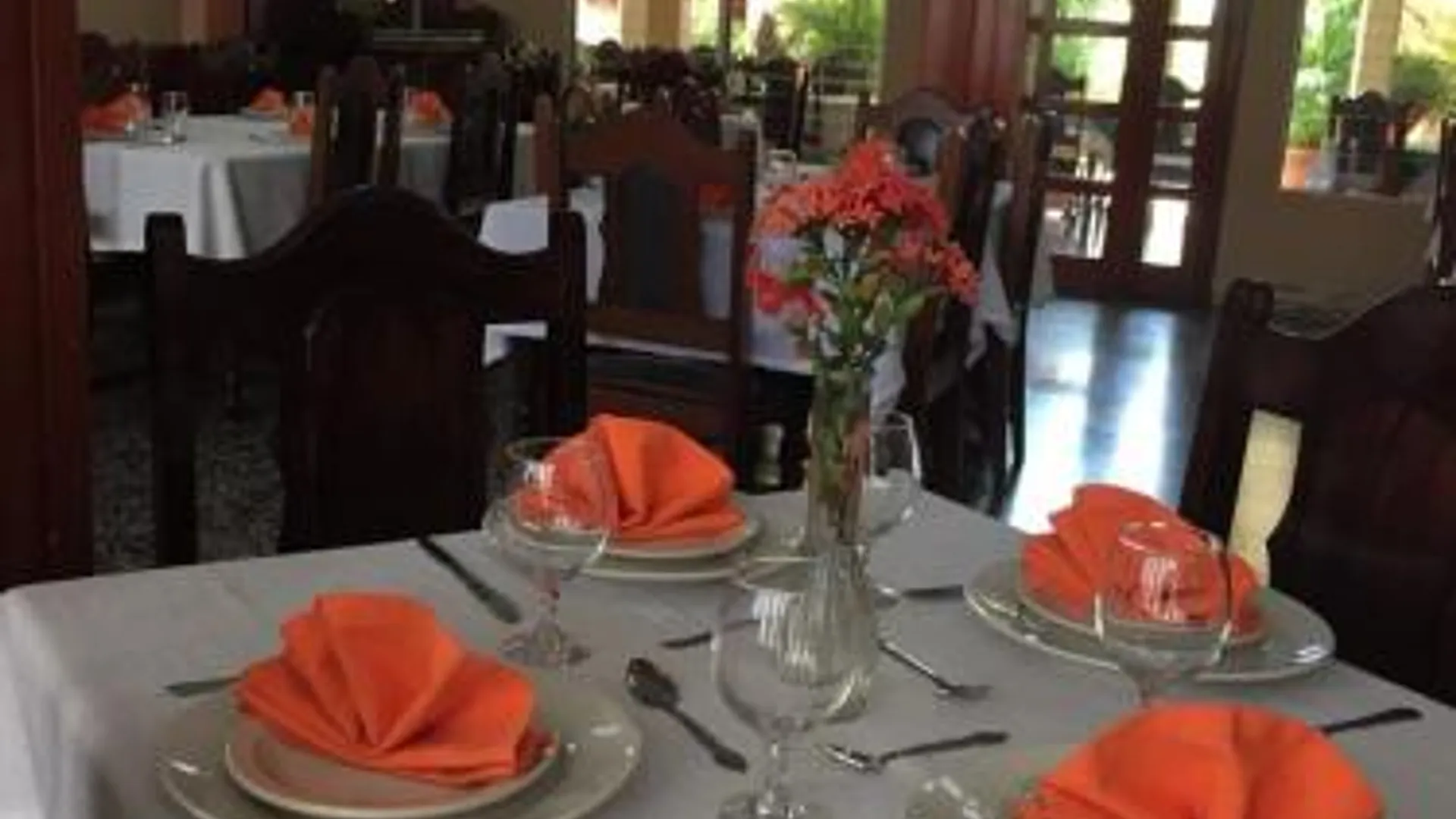 푸에르토 바리오스 Hotel El Reformador 4성급 호텔 수영장