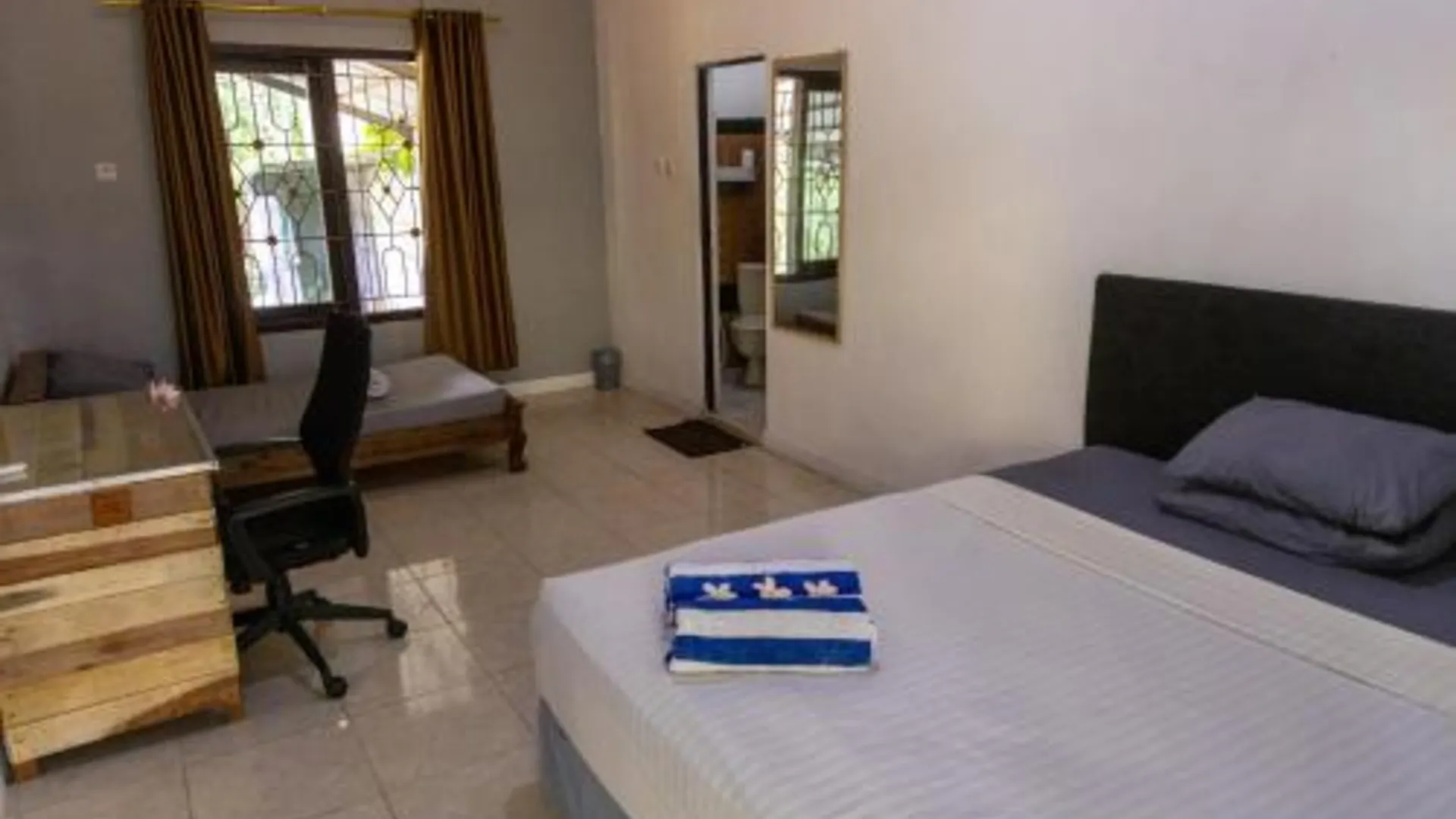 발리 Happy Spiritus Guethouse Tabanan 3성급 호텔 스위트룸