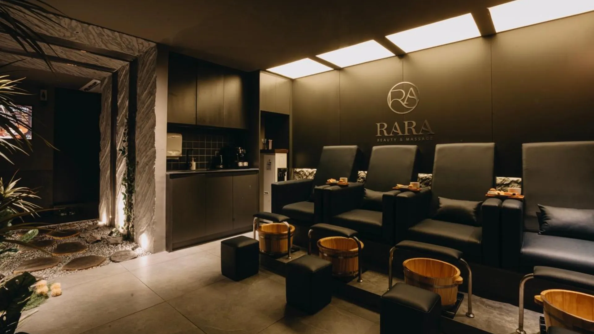 호치민 더 스타 호텔 2 - 푸미흥 호치민 - 코리안 뷔페 조식 2성급 호텔 로비