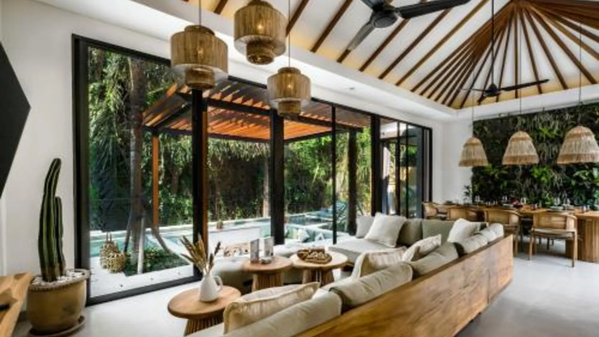 발리 Villa Mamily by BaliSuperHost 4성급 싱글룸 로비