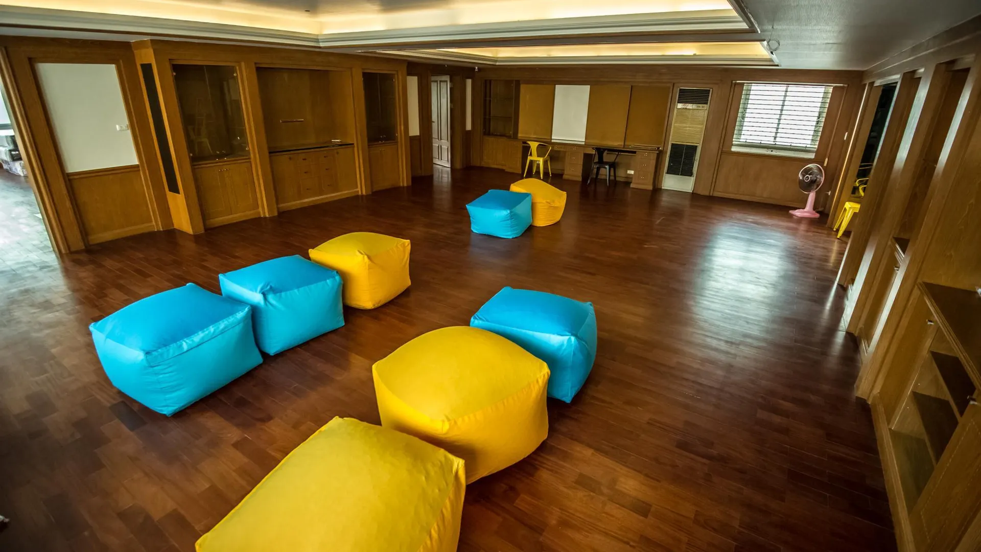 방콕 글러 센트럴 빠뚜남 2성급 호텔 로비