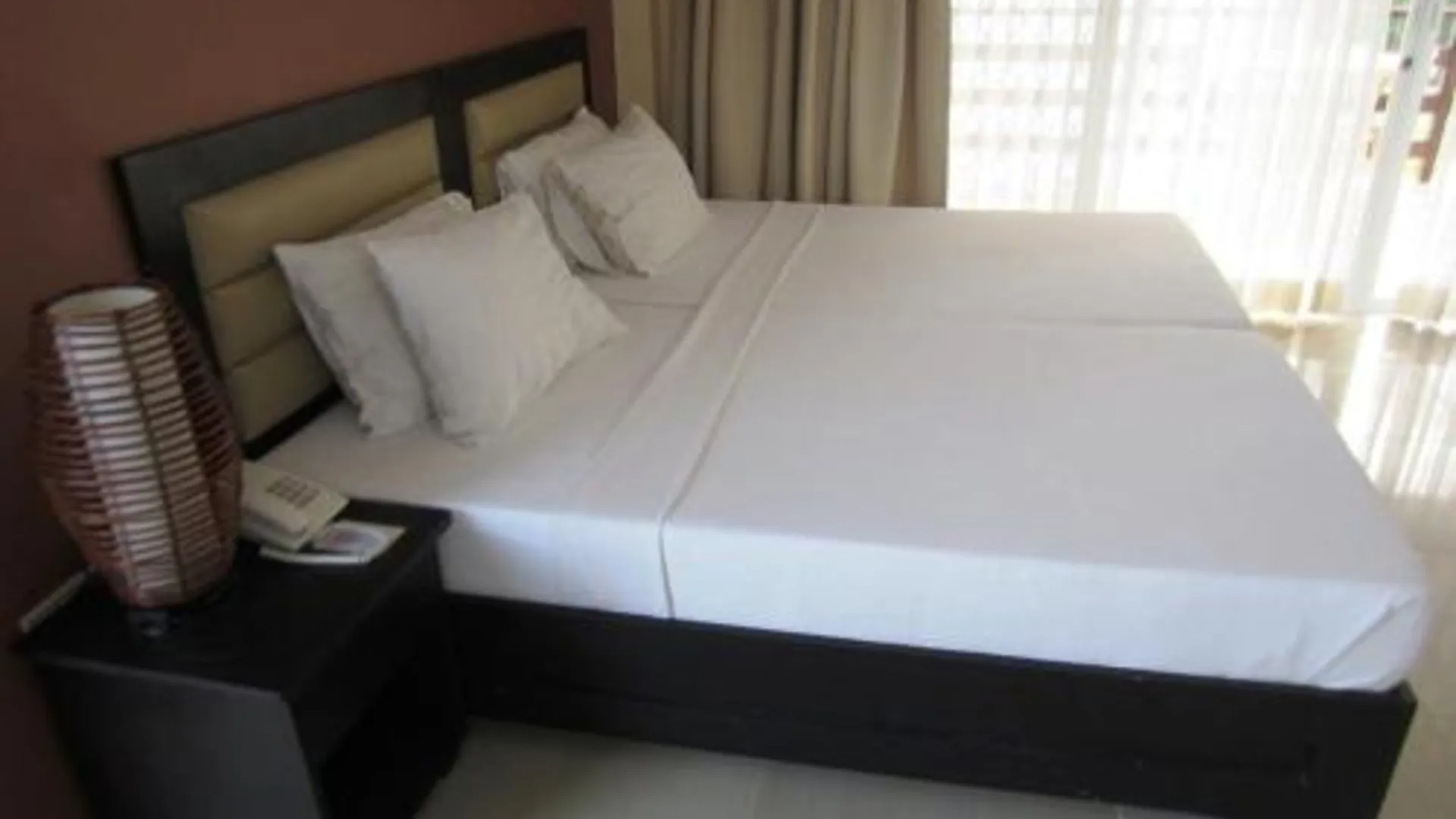 세부 파파킷스 마리나 앤 피싱 라군 파워드 바이 코코텔 2성급 호텔 스위트룸