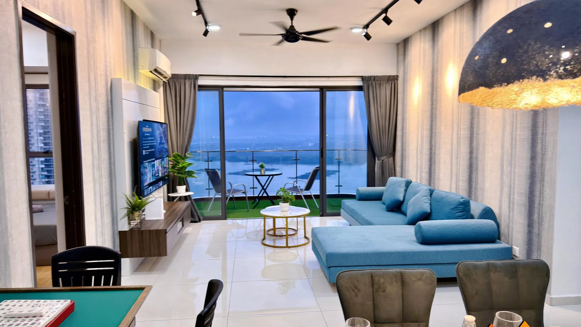 조호바루 / 조호르바루 풀씨뷰 컨트리 가든 6-13인 스마트 TV 70인치 위드 넷플릭스 -CG- 5성급 게스트하우스 스위트룸