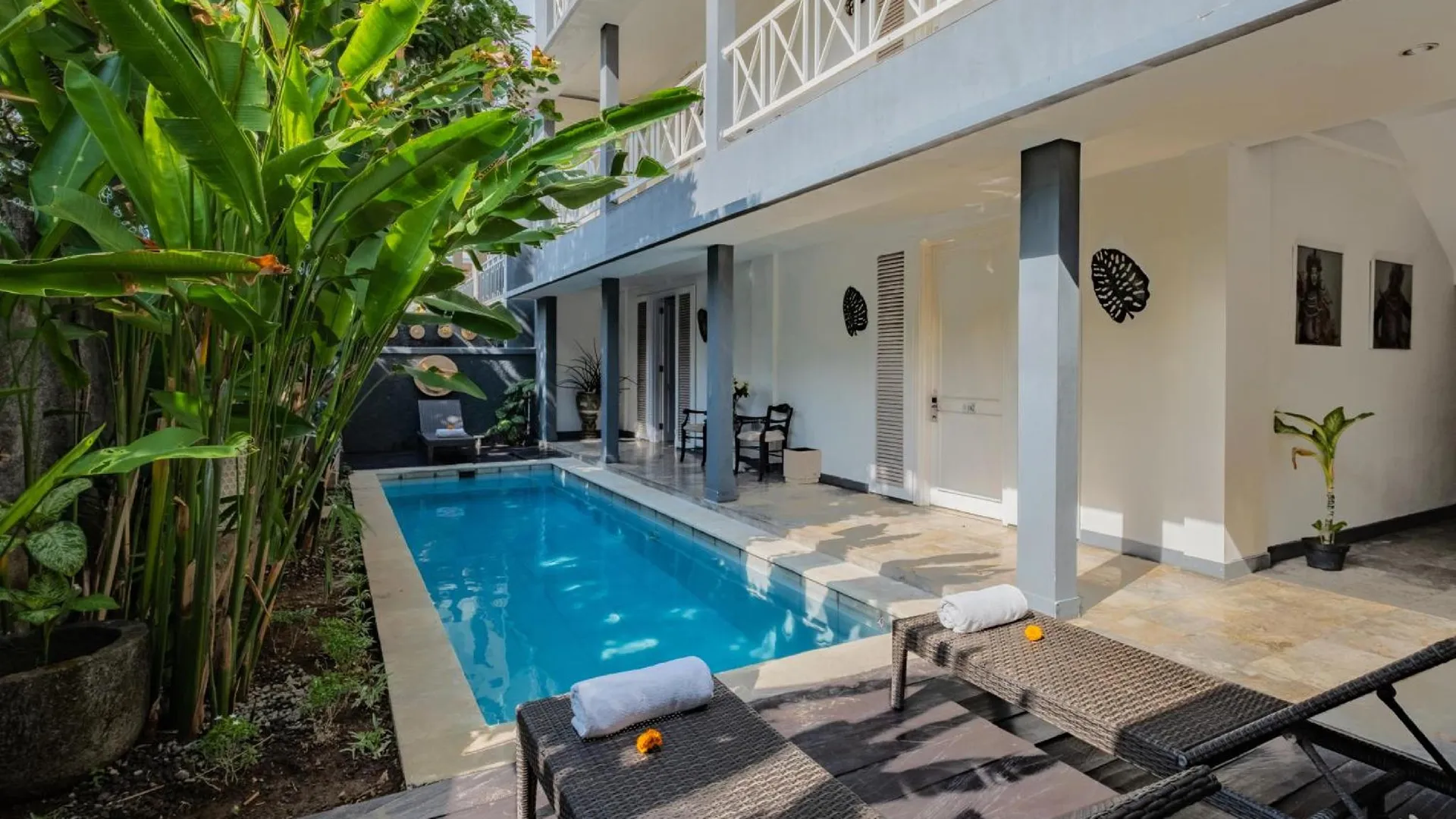 발리 칸젱 스위트룸 쁘띠탕겟 3성급 호텔 레스토랑