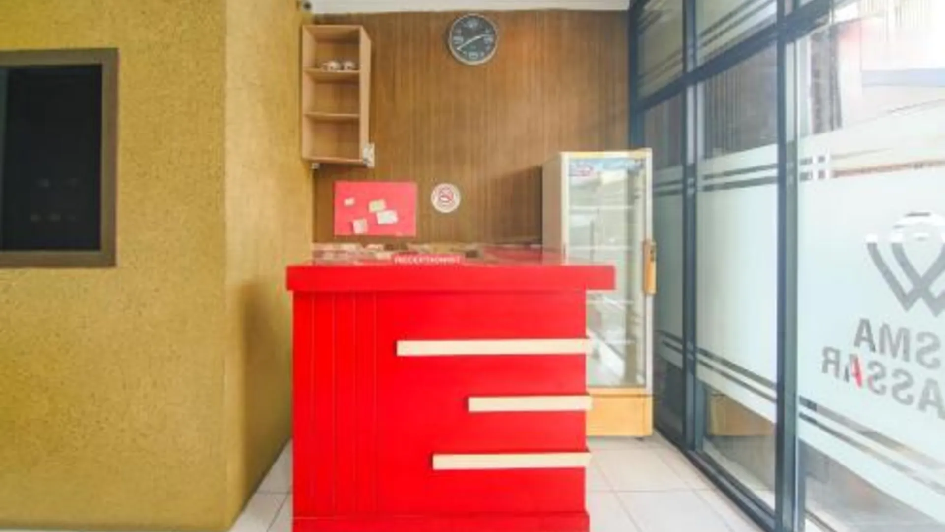 마카사르 Hotel O Makassar near RS Grestelina formerly Wisma Makassar 4성급 호텔 레스토랑