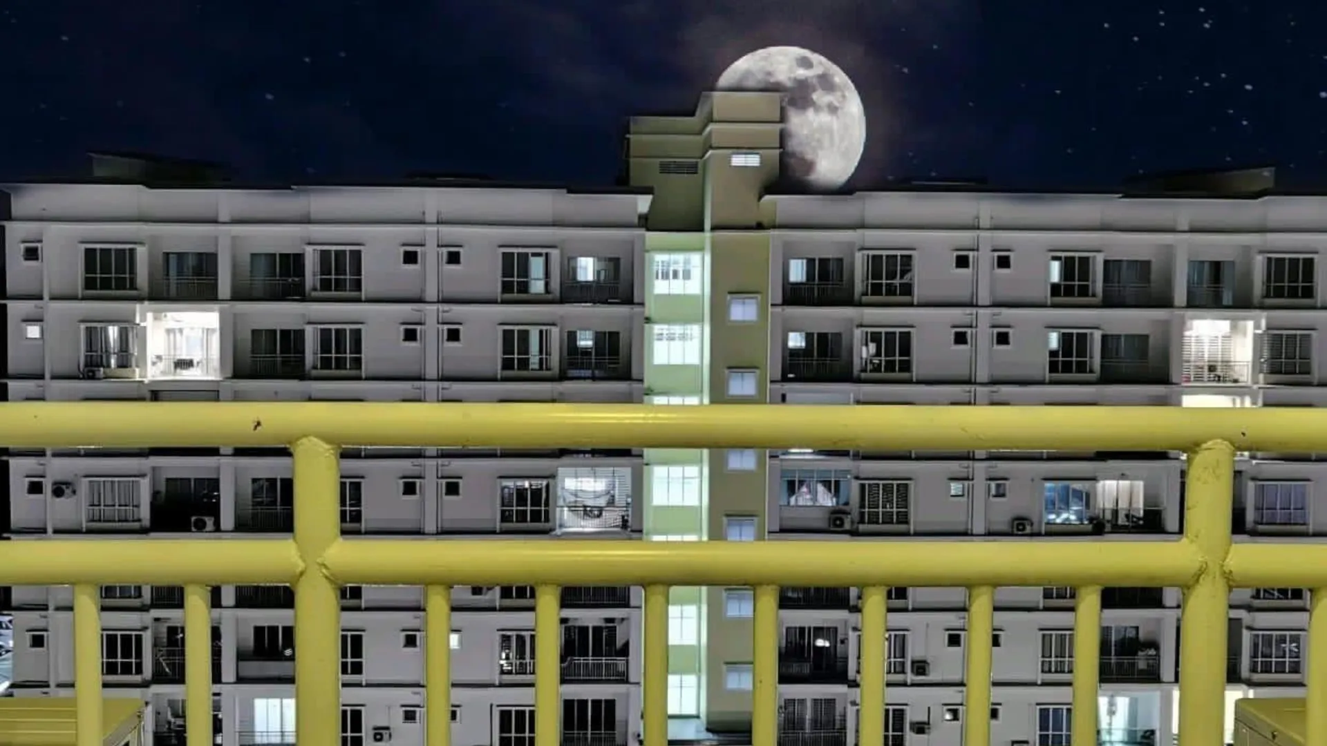 산다칸 반다르 인다의 아파트먼트 (1018m², 침실 3개, 프라이빗 욕실 2개) 2성급 싱글룸 수영장