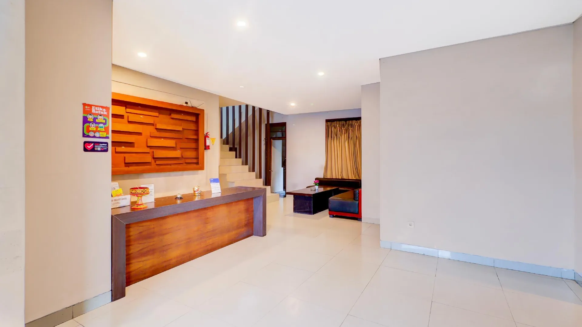 발리 컬렉션 O 발리 사누르 비치 근처 구 아카르사 트랜짓 4성급 호텔 레스토랑