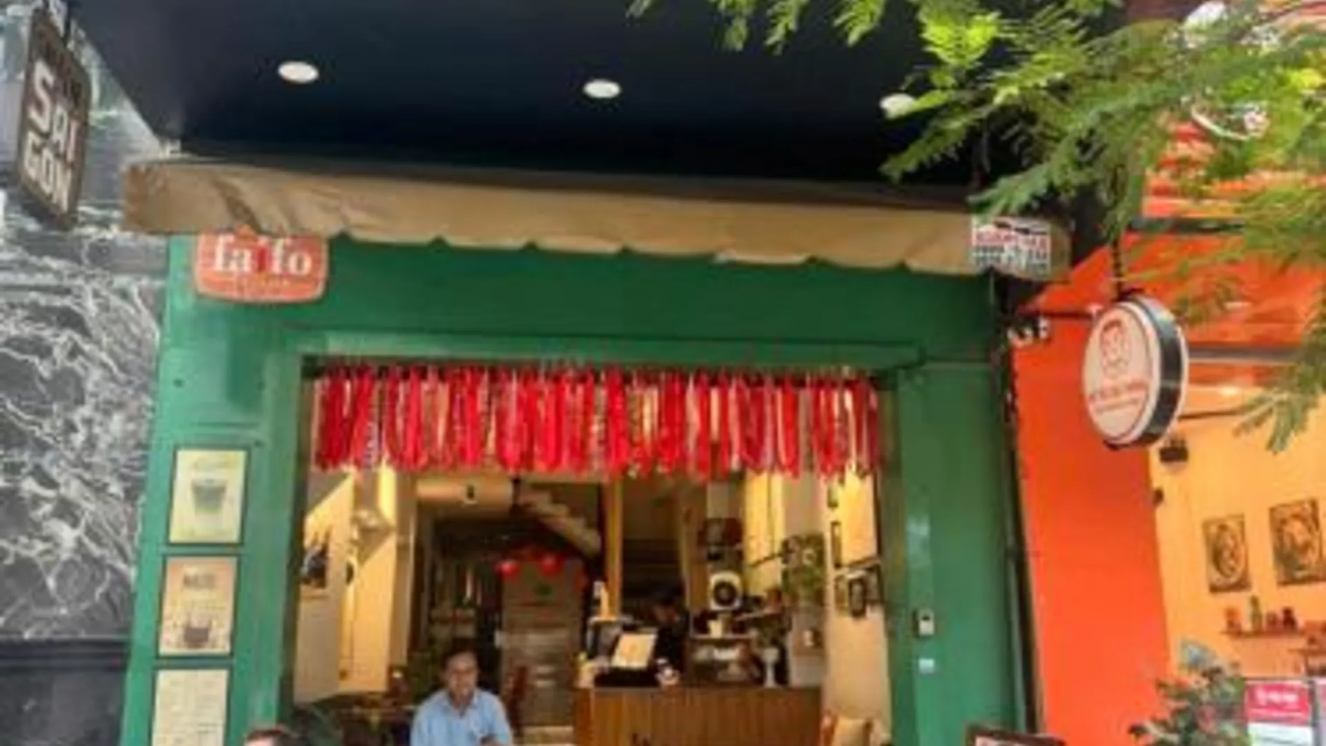 호치민 B 홈스테이 벤탄 2성급 호텔 전망