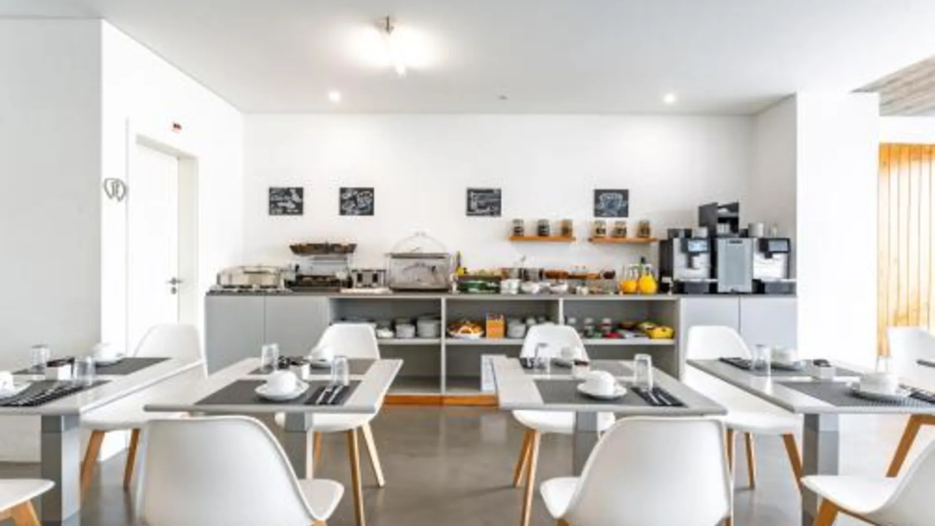 칼다스 다 라인하 호텔 아구아 달마 3성급 호텔 로비