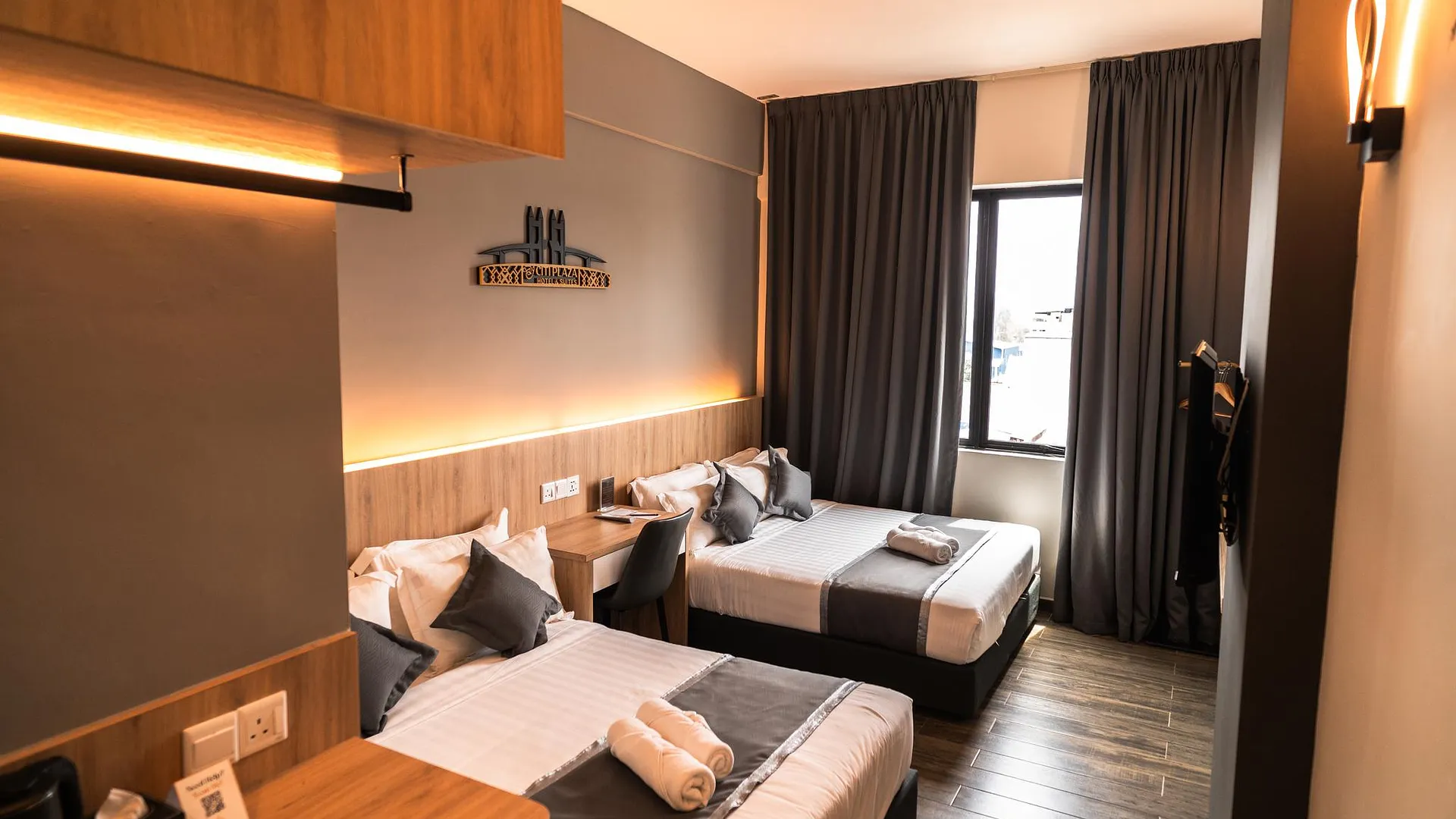 쿠알라테렝가누 DJ 시티 플라자 호텔 앤 스위트 호텔 스위트룸