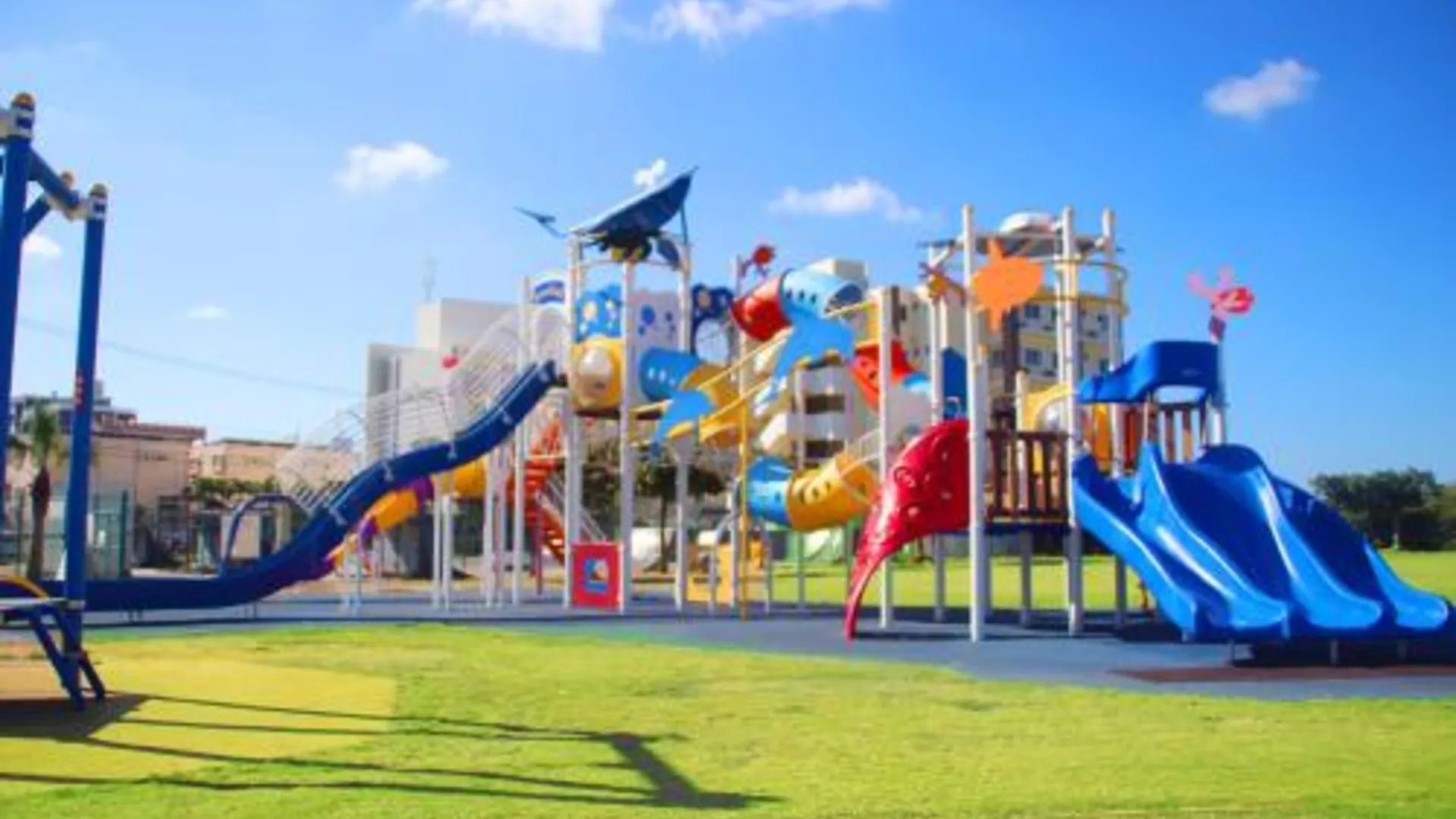 오키나와 본섬 라 하시엔다 마리나 베이 차탄 4성급 게스트하우스 수영장