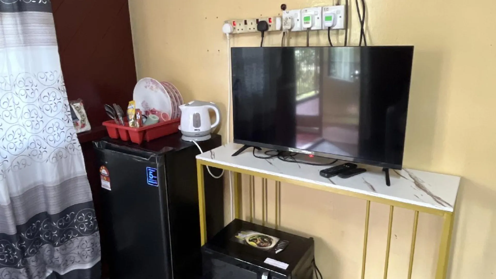 탄종 말림 (페락) 탄종 말림의 방갈로 (110m², 침실 3개, 프라이빗 욕실 1개) 3성급 싱글룸 부대시설