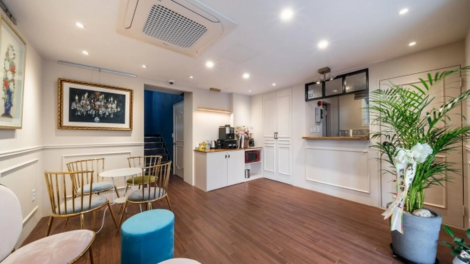 서울 신촌 라세느 호텔 로비