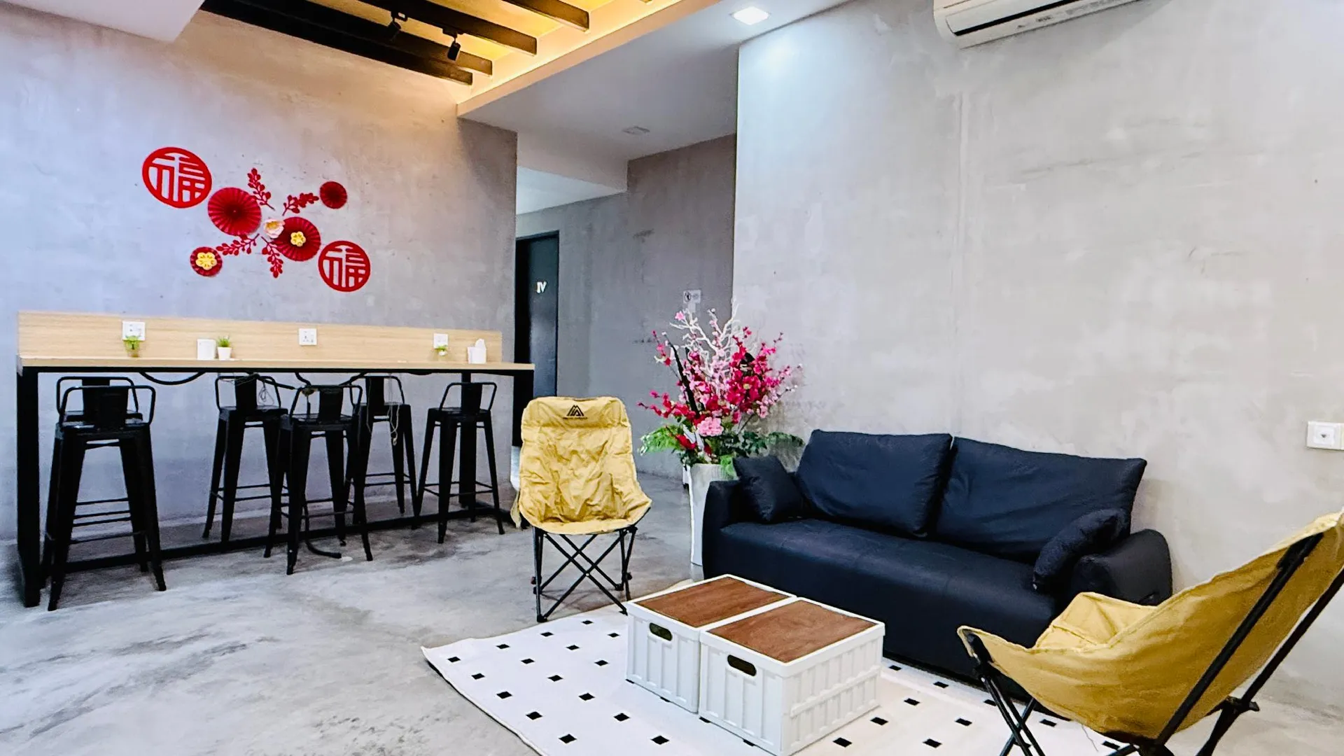 쿠안탄 쿠안탄 시티의 프라이빗 하우스 (130m², 침실 5개, 프라이빗 욕실 5개) 3성급 싱글룸 외관