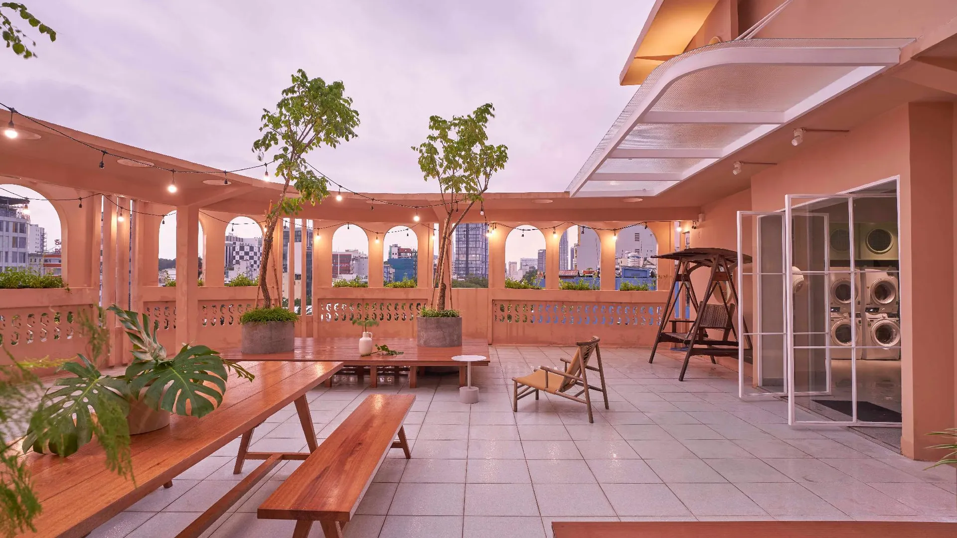 호치민 익스프레스 바이 M 빌리지 팜 응우 라오 3성급 호텔 로비