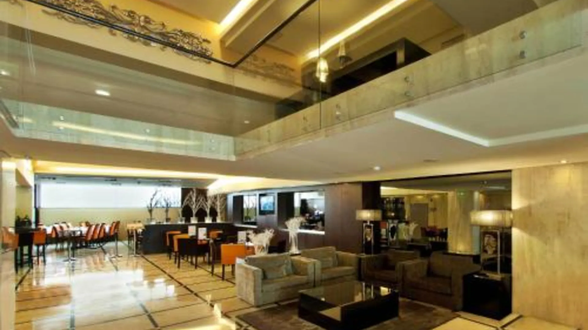 리스본 투림 알라메다 호텔 4성급 호텔 로비