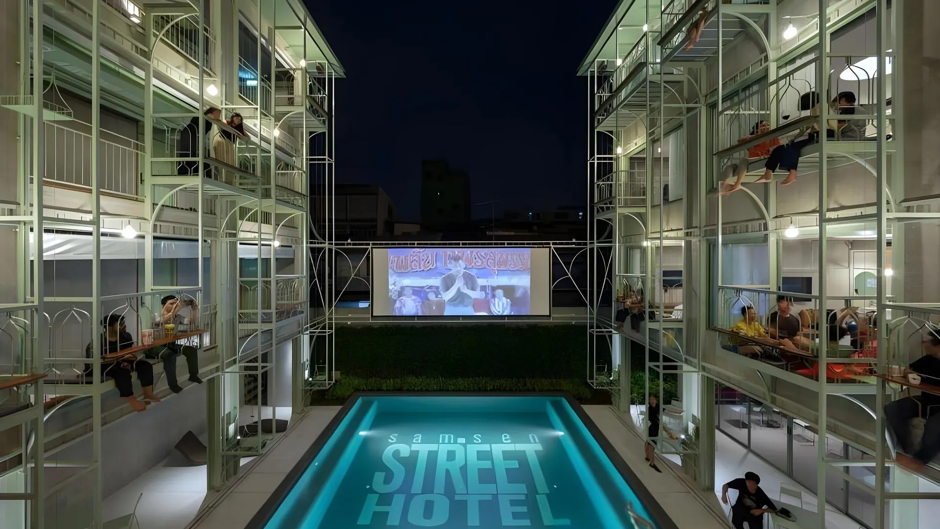 방콕 4 몽키스 호텔 3성급 호텔 외관