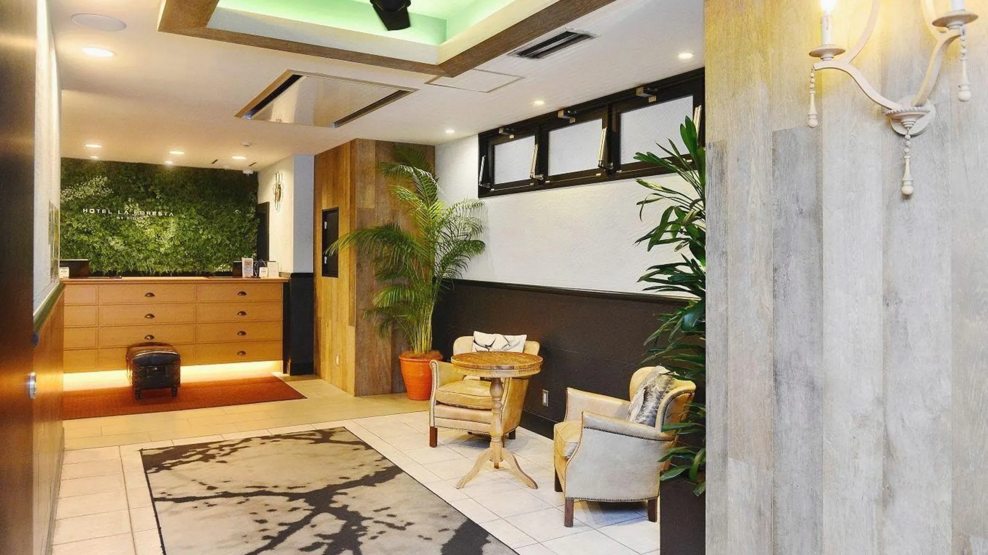 후쿠오카 호텔 라 포레스타 3성급 호텔 로비