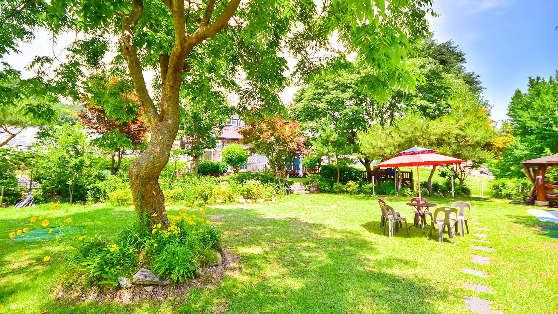 가평 가평 그린해피투데이펜션 2성급 게스트하우스 로비