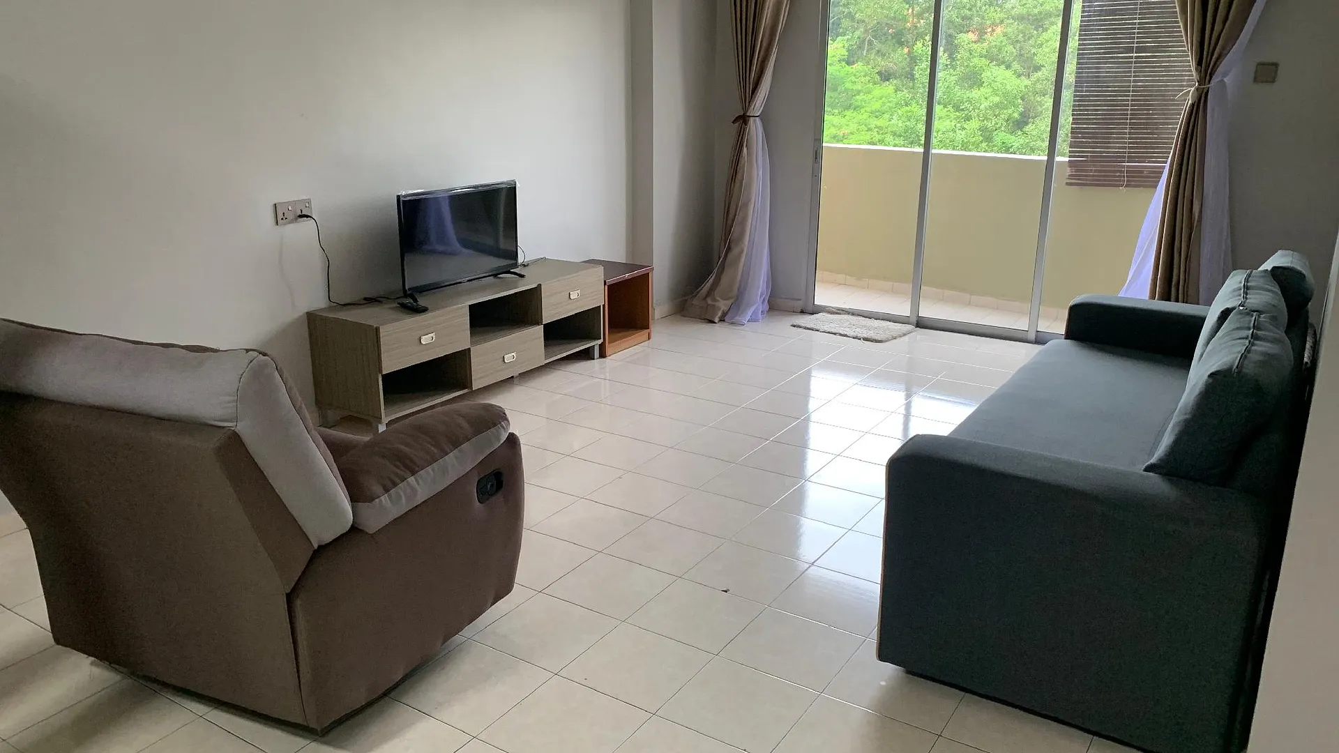 쿠알라테렝가누 쿠알라 이바이의 아파트먼트 (600m², 침실 3개, 프라이빗 욕실 2개) 2성급 싱글룸 스위트룸