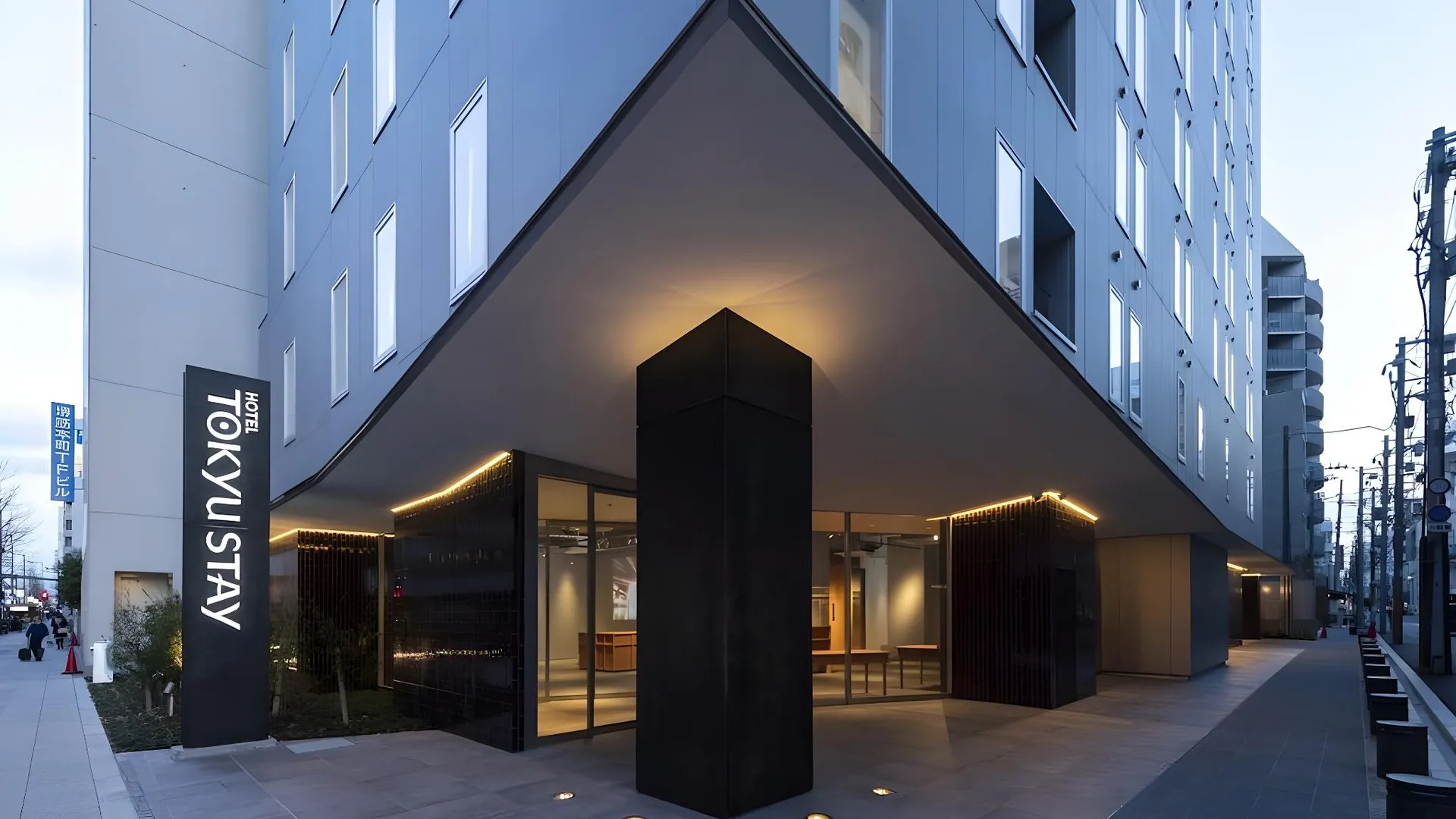 오사카 Tokyu Stay  Osakahonmachi 4성급 호텔 외관