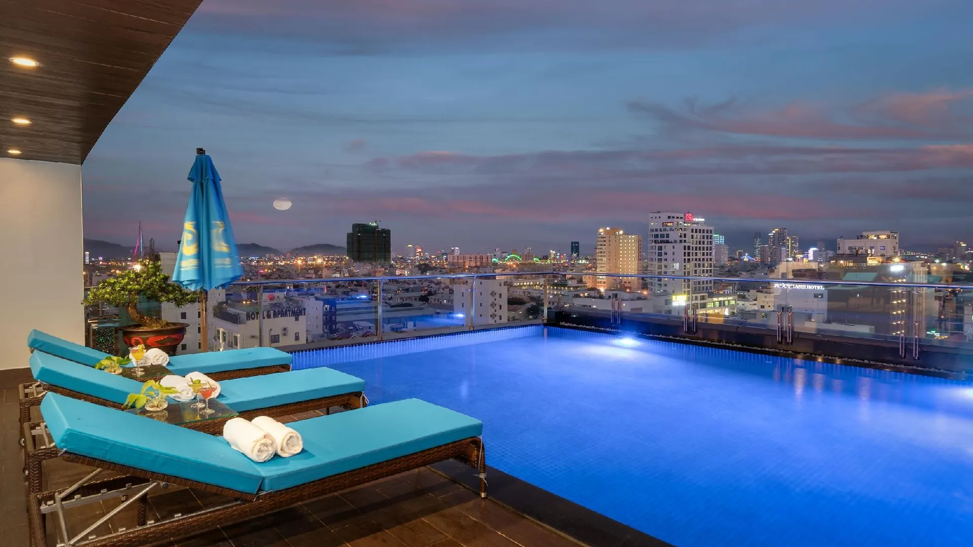 다낭 사나 다낭 비치 호텔 4성급 호텔 로비