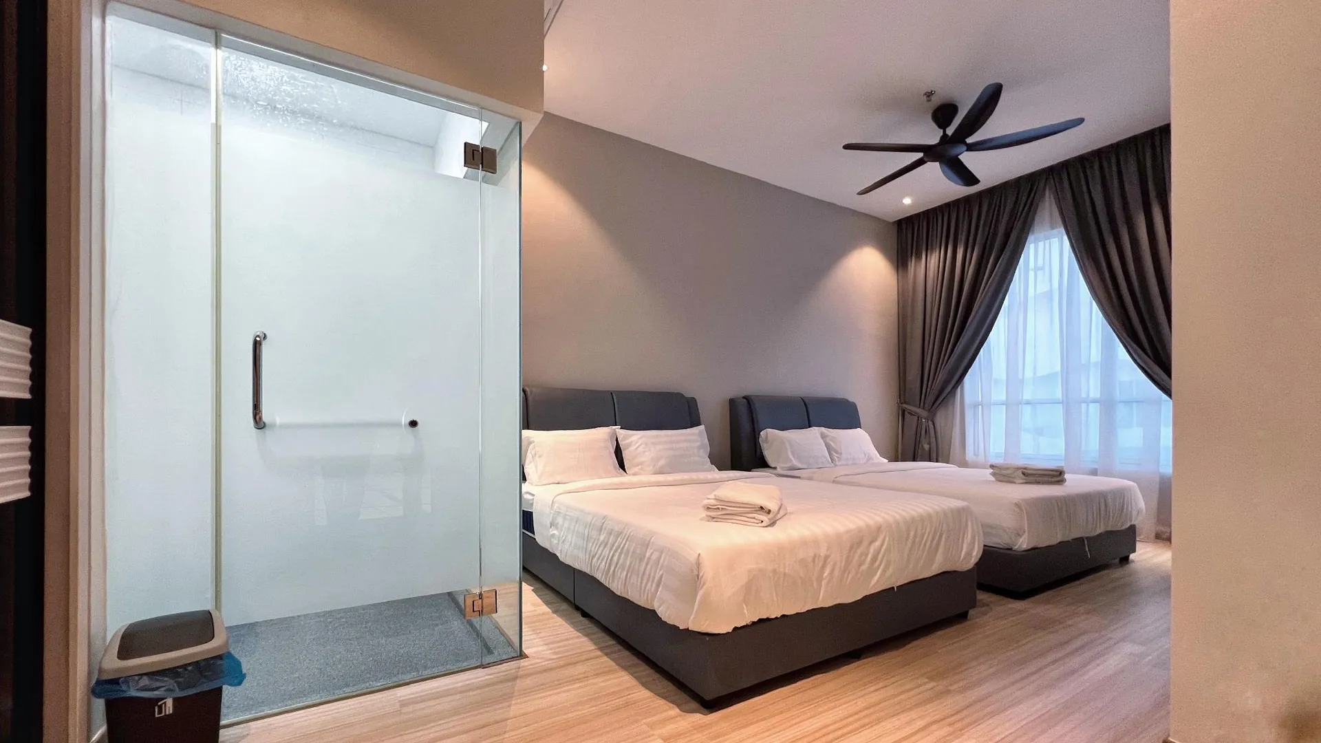 말라카 존커의 아파트먼트 (107m², 침실 3개, 프라이빗 욕실 3개) 4성급 싱글룸 객실