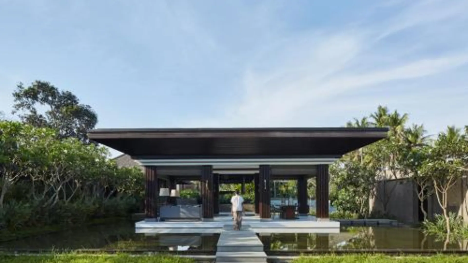 발리 니르자라 5성급 호텔 레스토랑