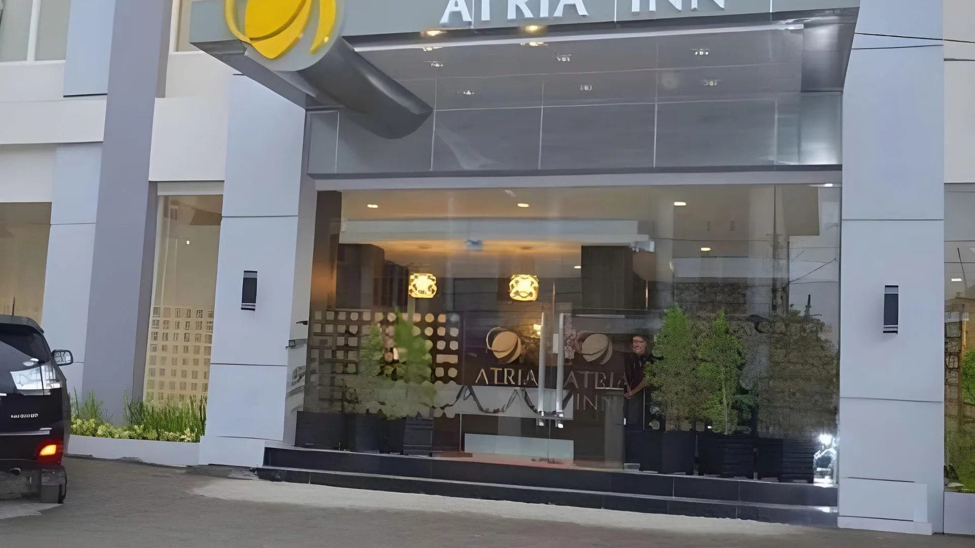 마카사르 아트리아 인 마카사르 1성급 호텔 레스토랑