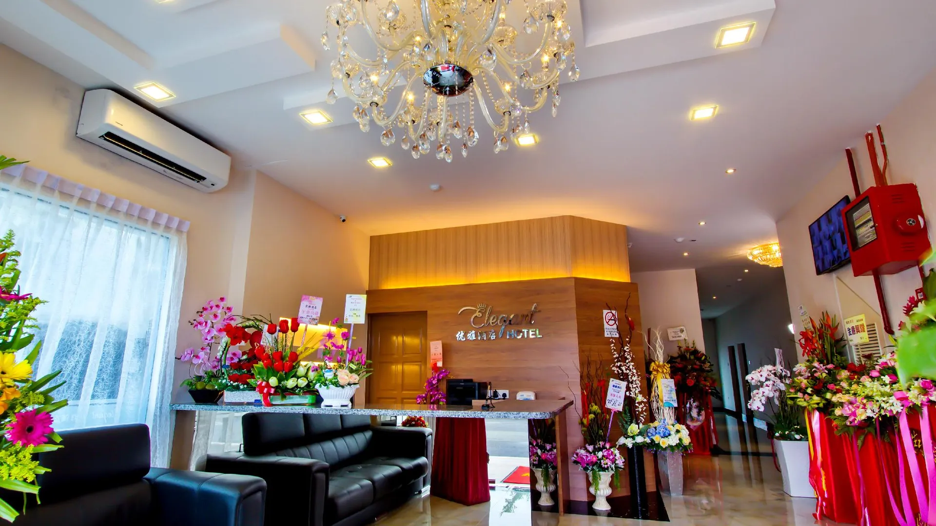 바투 파핫 엘리건트 호텔 호텔 로비