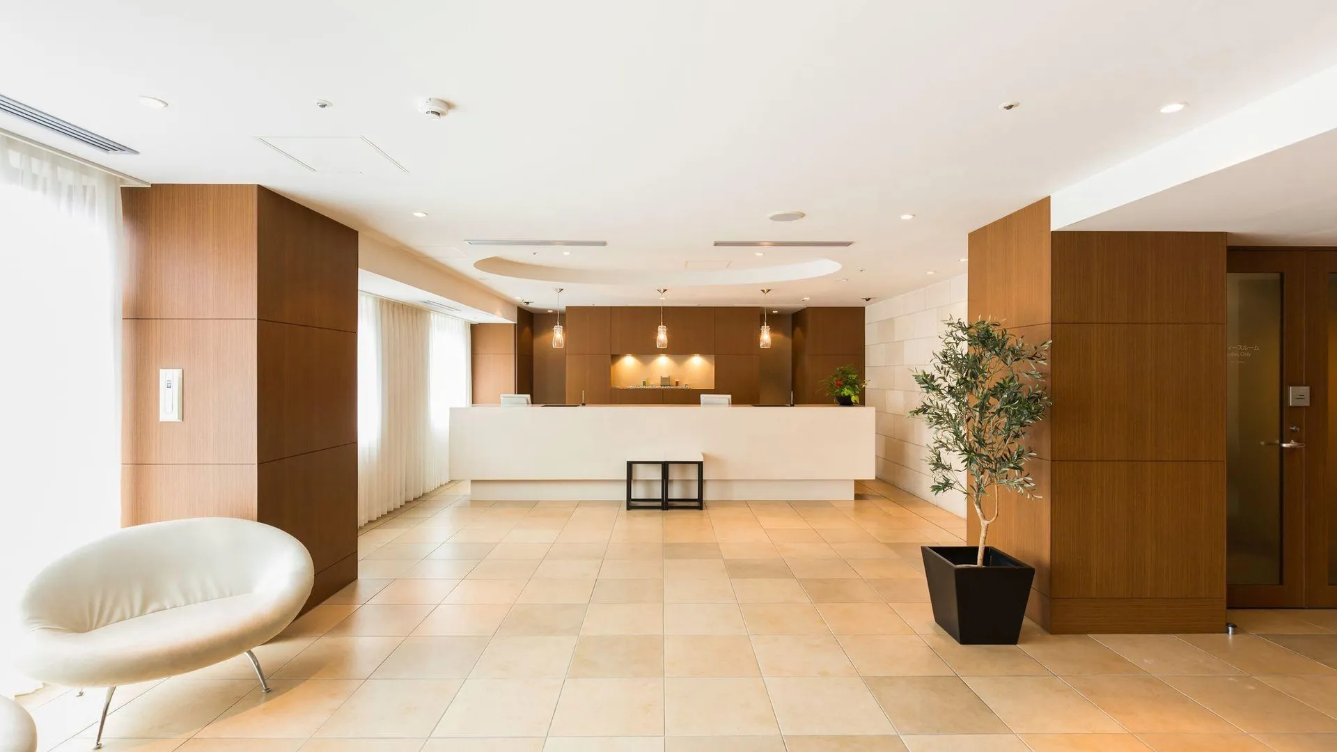 도쿄 / 동경 JR-이스트 호텔 메츠 아카바네 3성급 호텔 로비