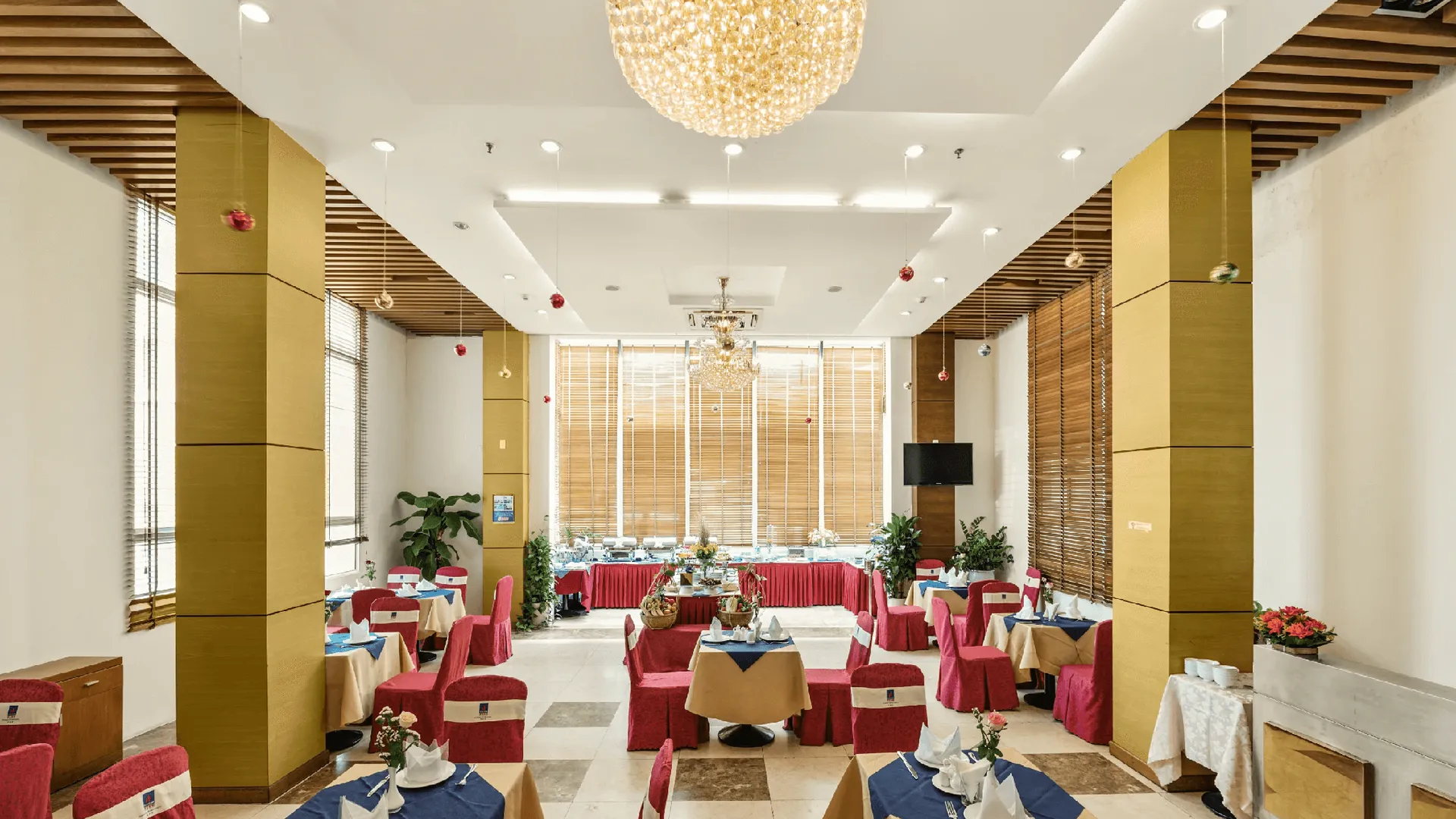 다낭 다낭 페트로 호텔 3성급 호텔 외관