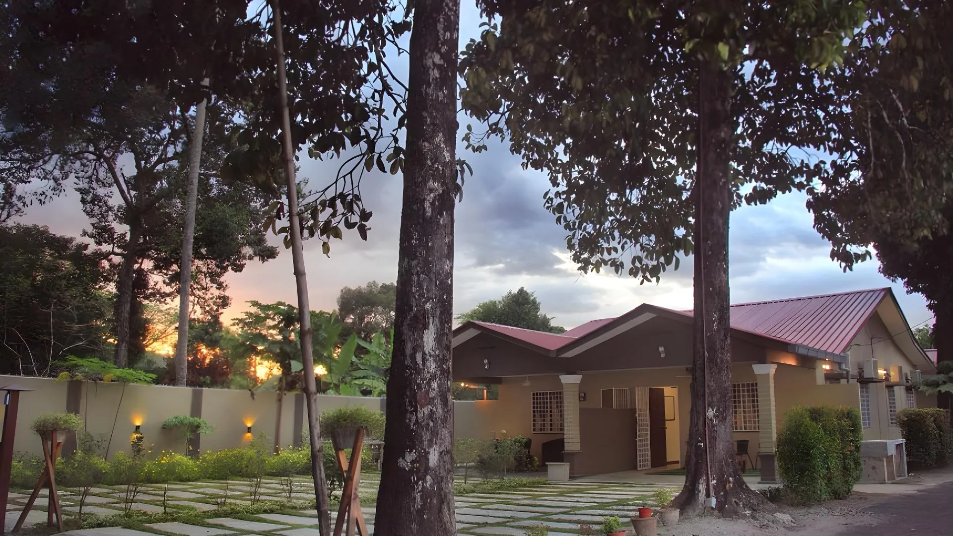 탄종 말림 (페락) 탄종 말림의 프라이빗 하우스 (1200m², 침실 2개, 프라이빗 욕실 1개) 3성급 게스트하우스 객실