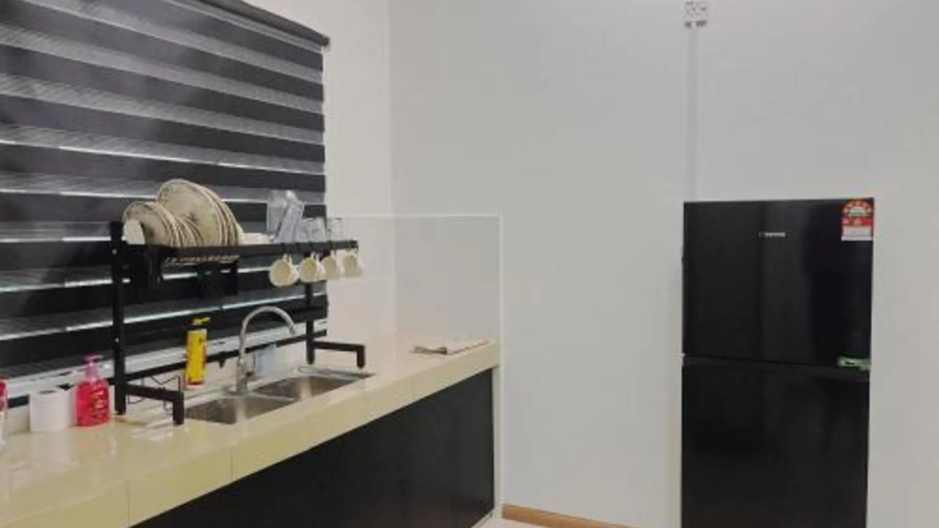 세리 만중 세리 만중의 아파트먼트 (958m², 침실 3개, 프라이빗 욕실 2개) 3성급 게스트하우스 레스토랑