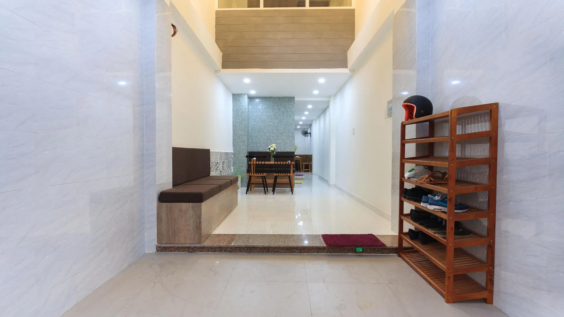 호치민 1군의 프라이빗 하우스 (14m², 침실 1개, 프라이빗 욕실 1개) 4성급 게스트하우스 수영장