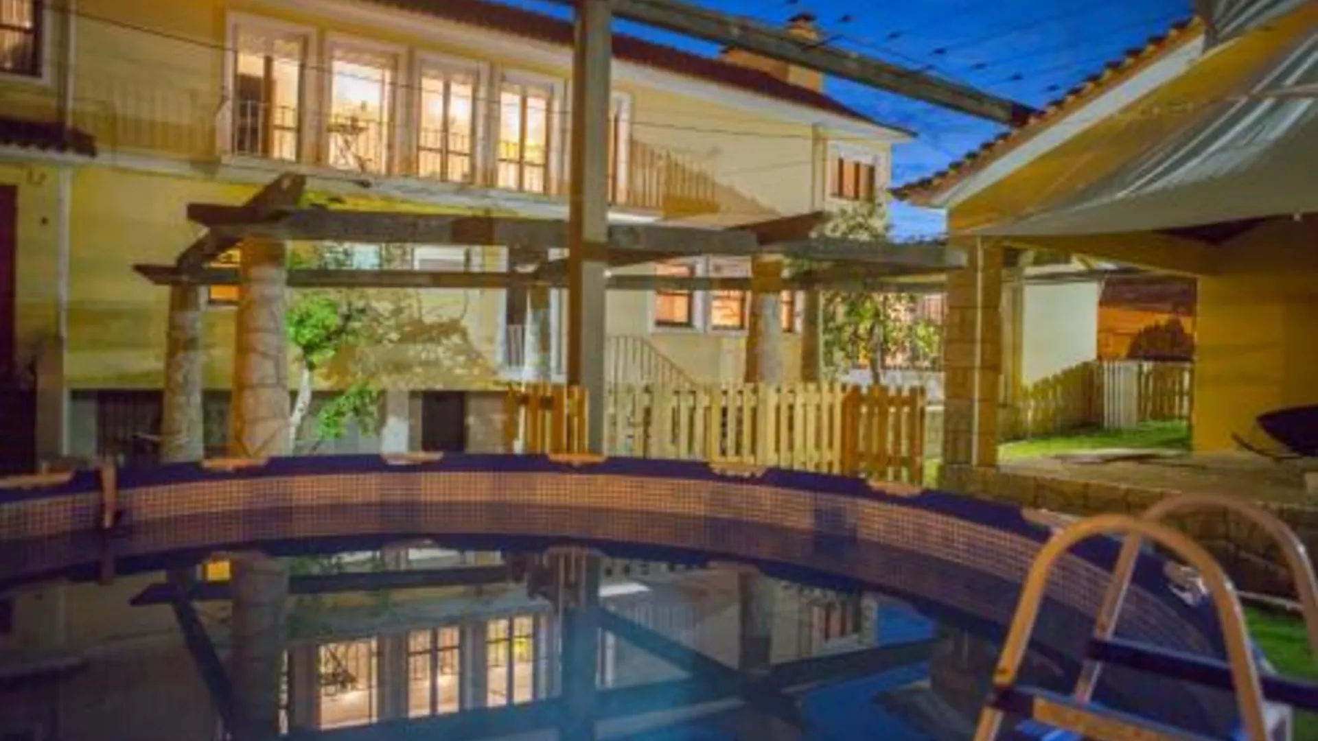 발리 데 캄브라 Hospedagem Casa das Regadas 호텔 로비