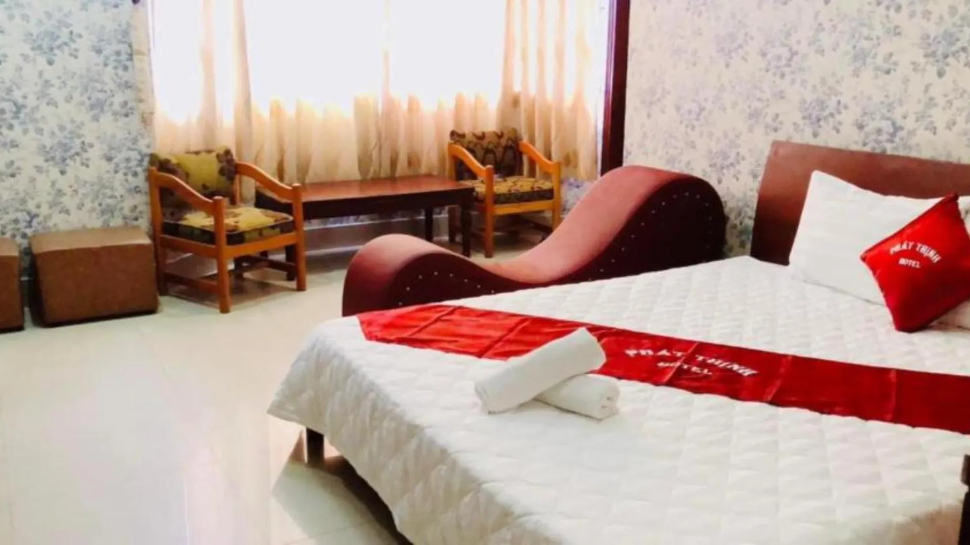 호치민 팟틴 호텔 1성급 호텔 외관